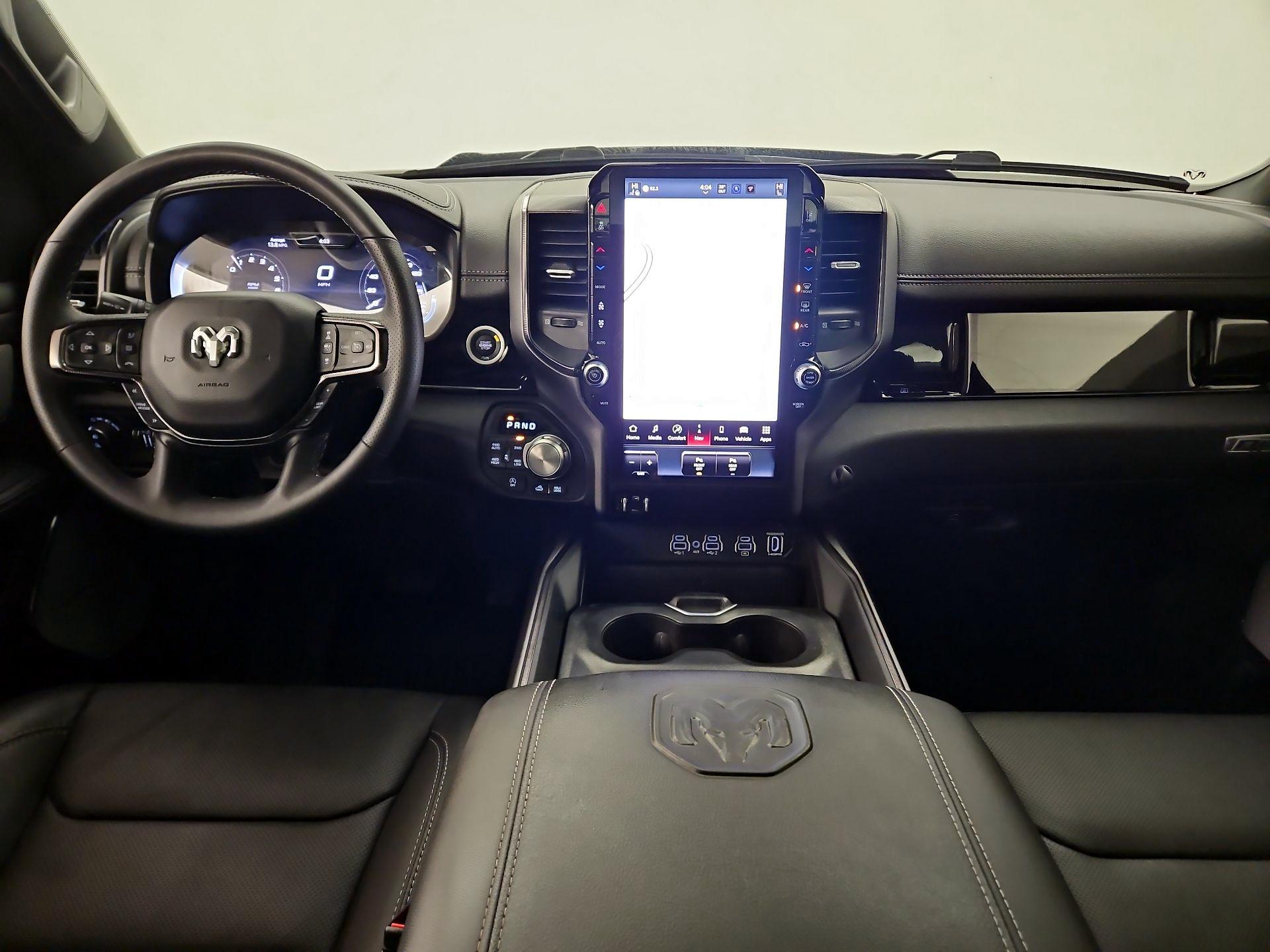 Thumbnail: 2025 RAM 1500 - 9