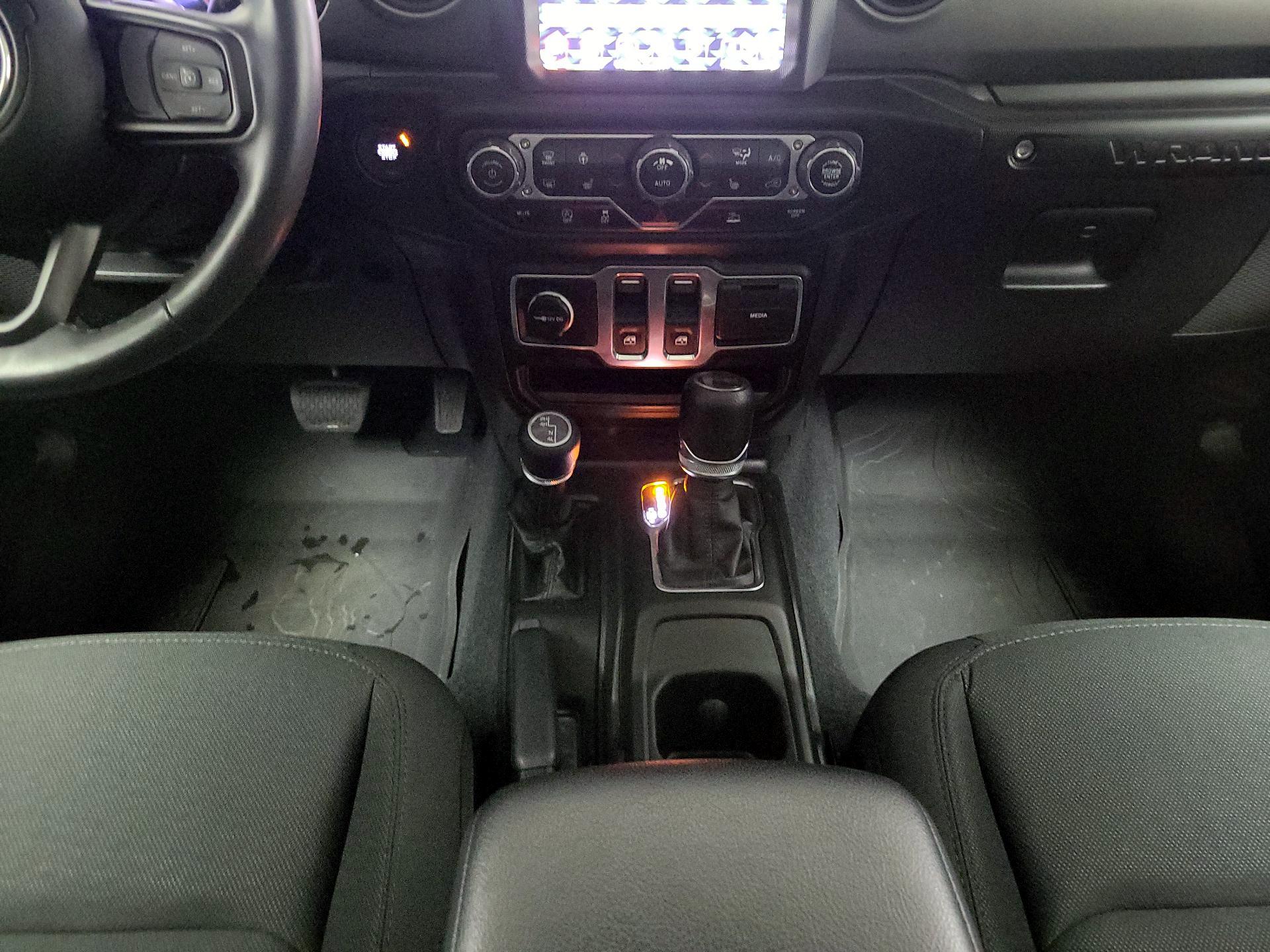 Thumbnail: 2023 Jeep Wrangler - 18