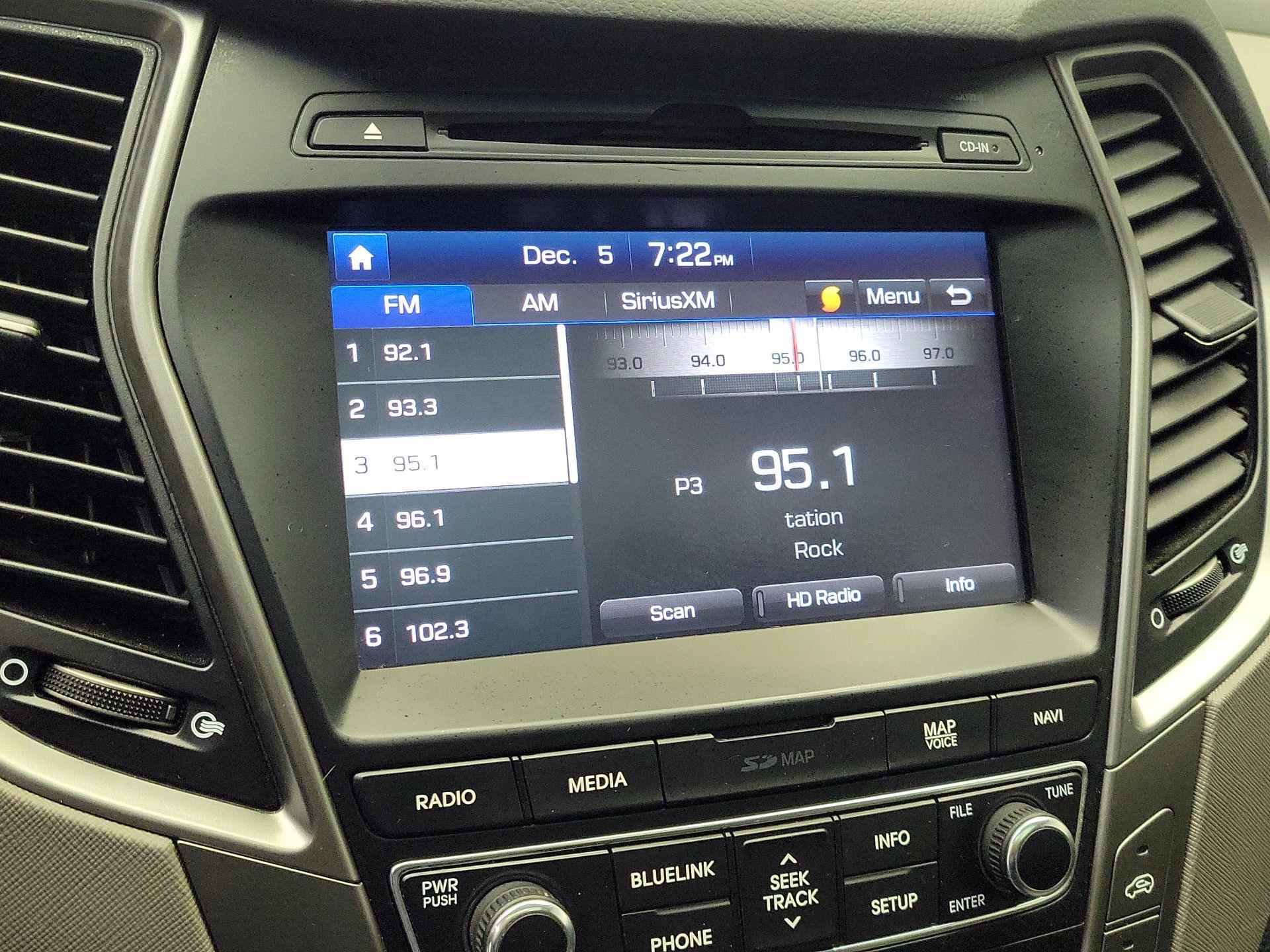 Thumbnail: 2017 Hyundai Santa Fe - 16