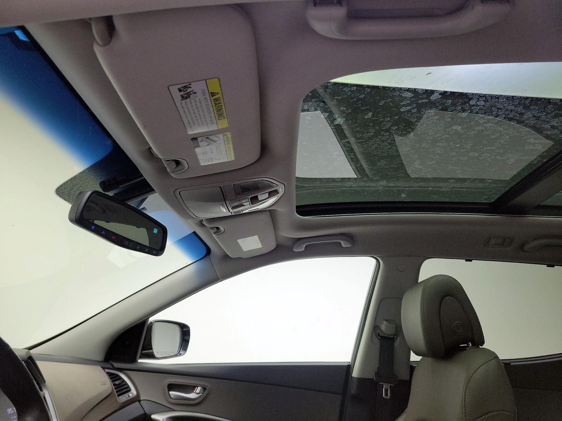 Thumbnail: 2017 Hyundai Santa Fe - 20