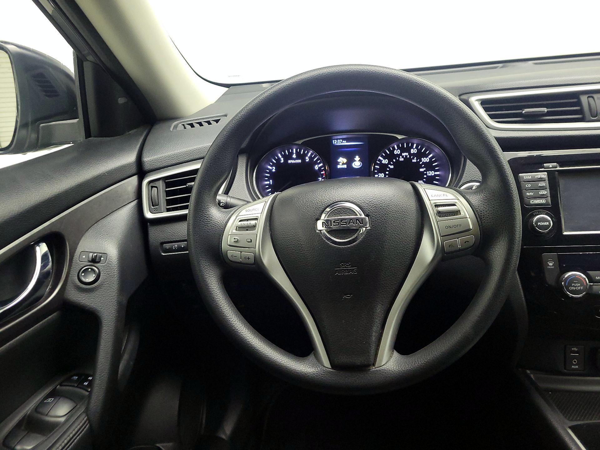 Thumbnail: 2016 Nissan Rogue - 10