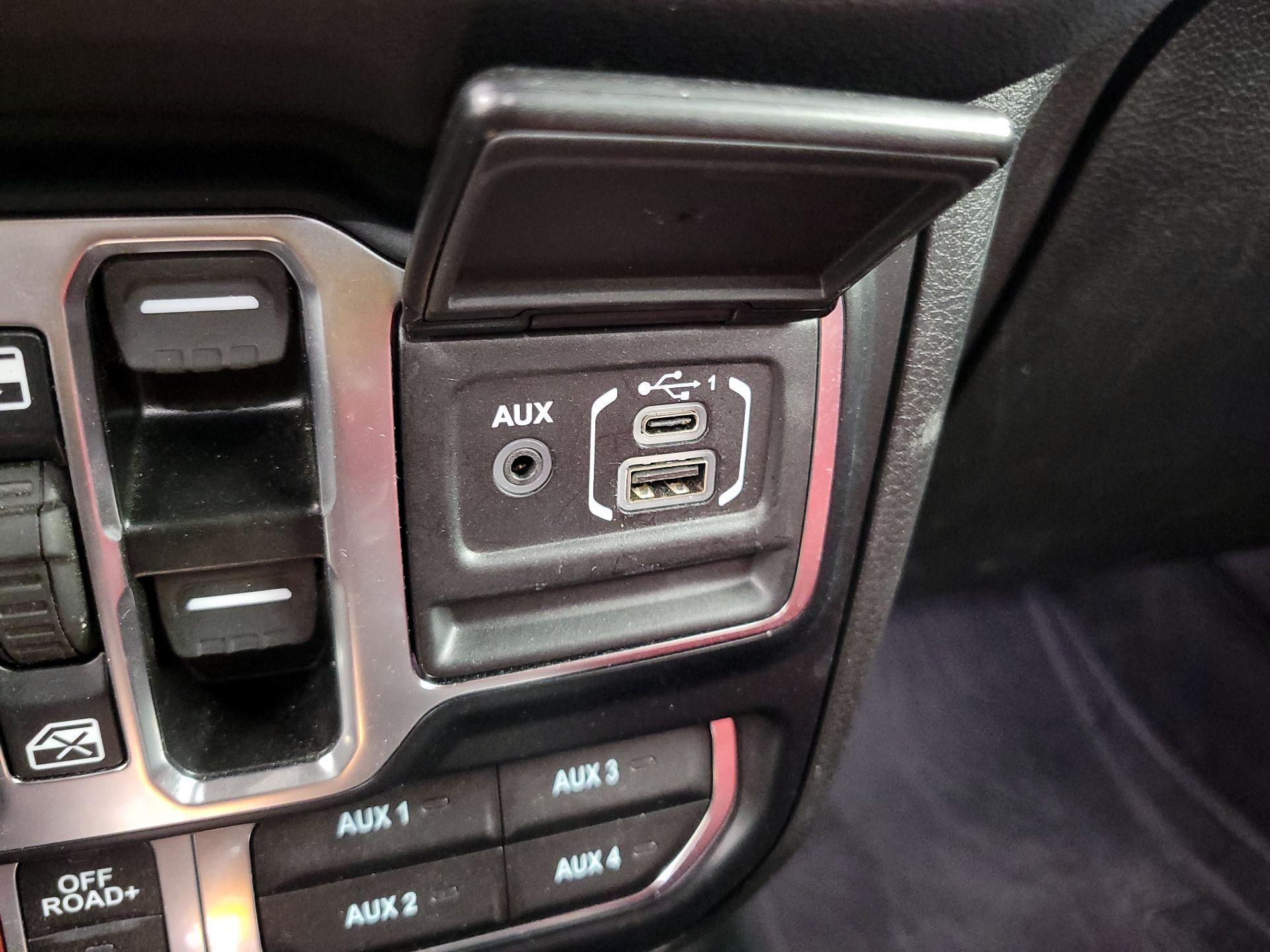 Thumbnail: 2024 Jeep Wrangler - 19