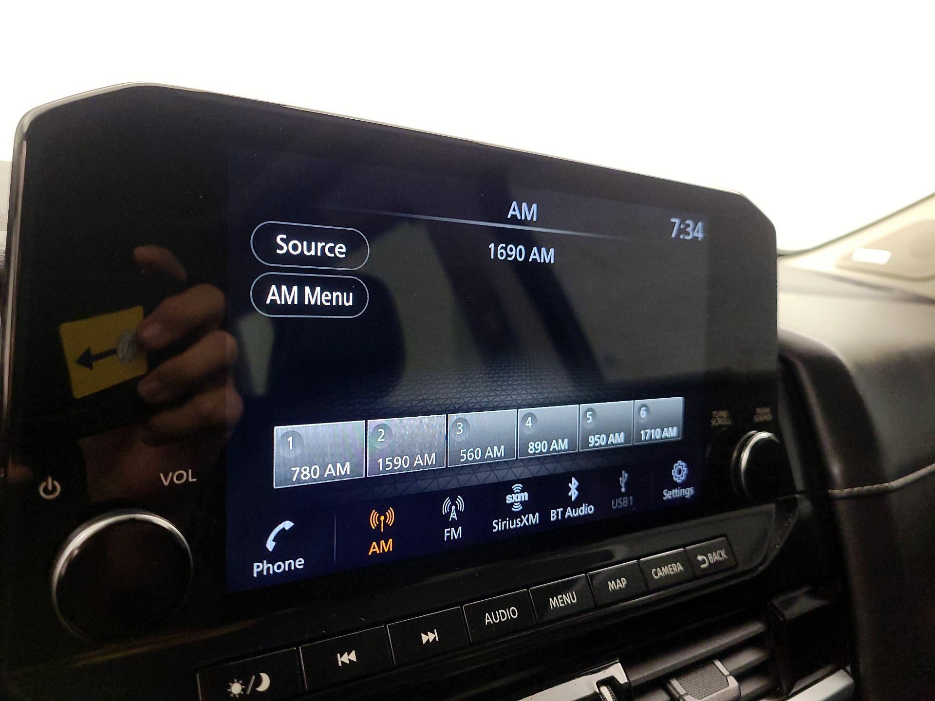 Thumbnail: 2022 Nissan Pathfinder - 16