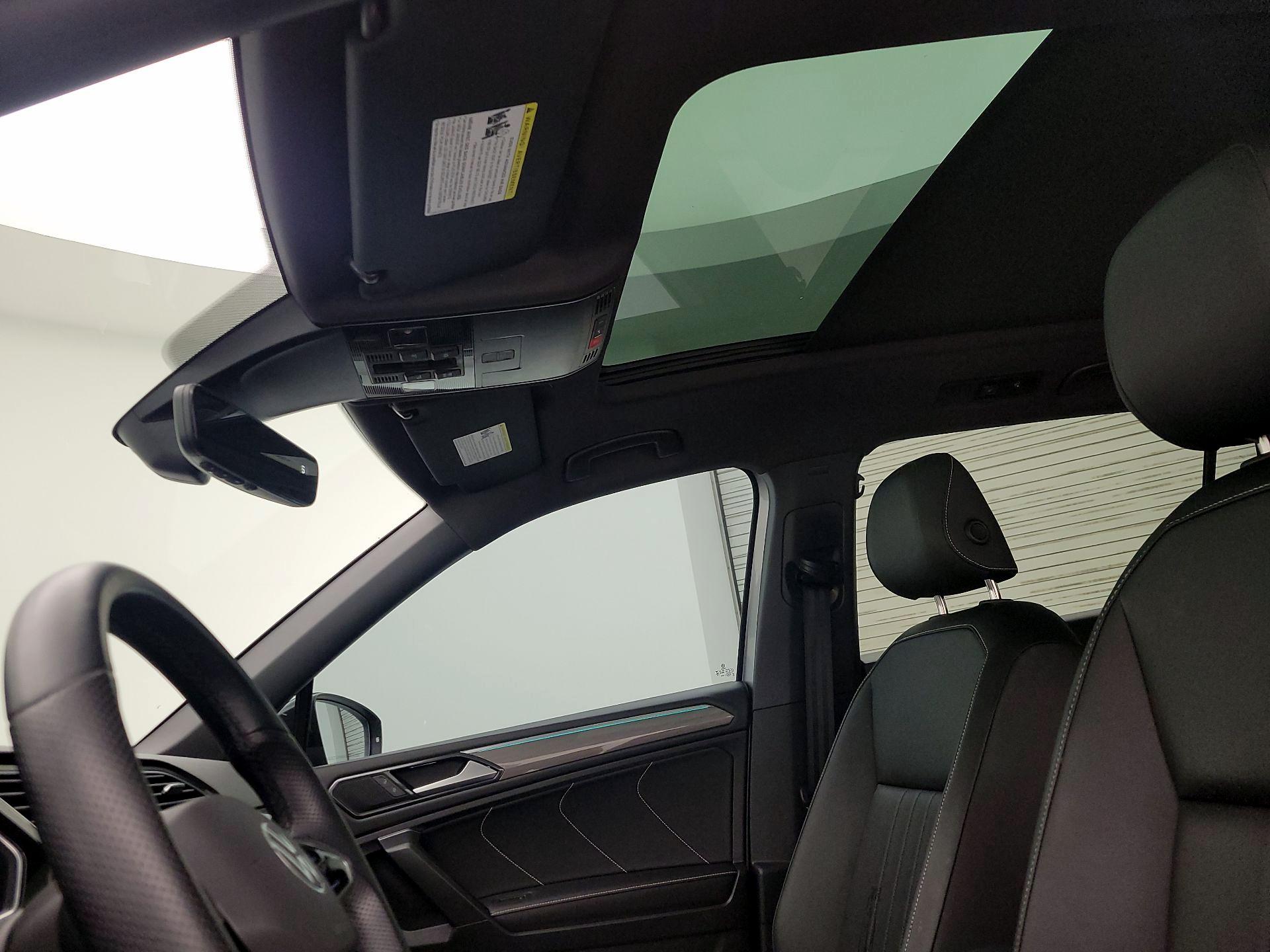 Thumbnail: 2023 Volkswagen Tiguan - 19