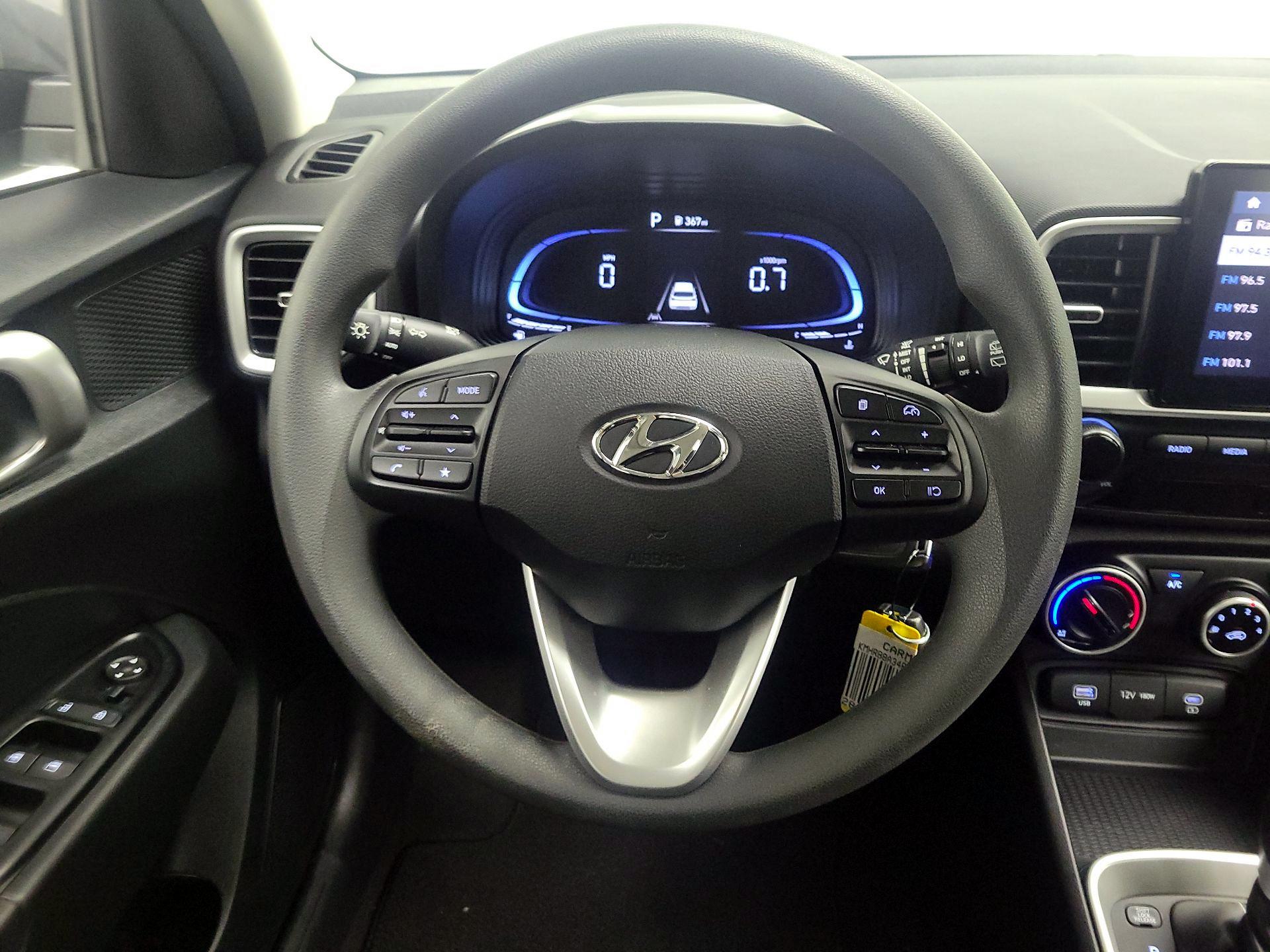 Thumbnail: 2024 Hyundai Venue - 10