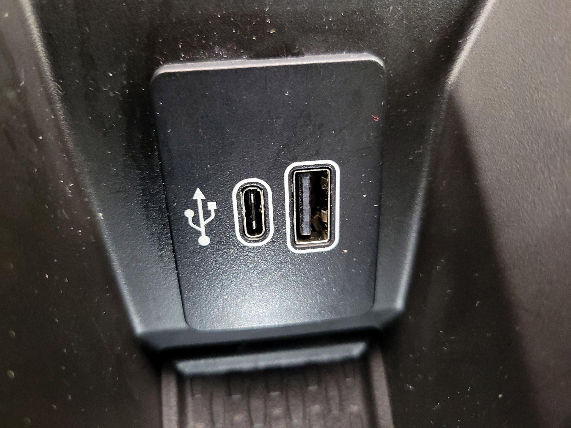 Thumbnail: 2024 Lincoln Nautilus - 19