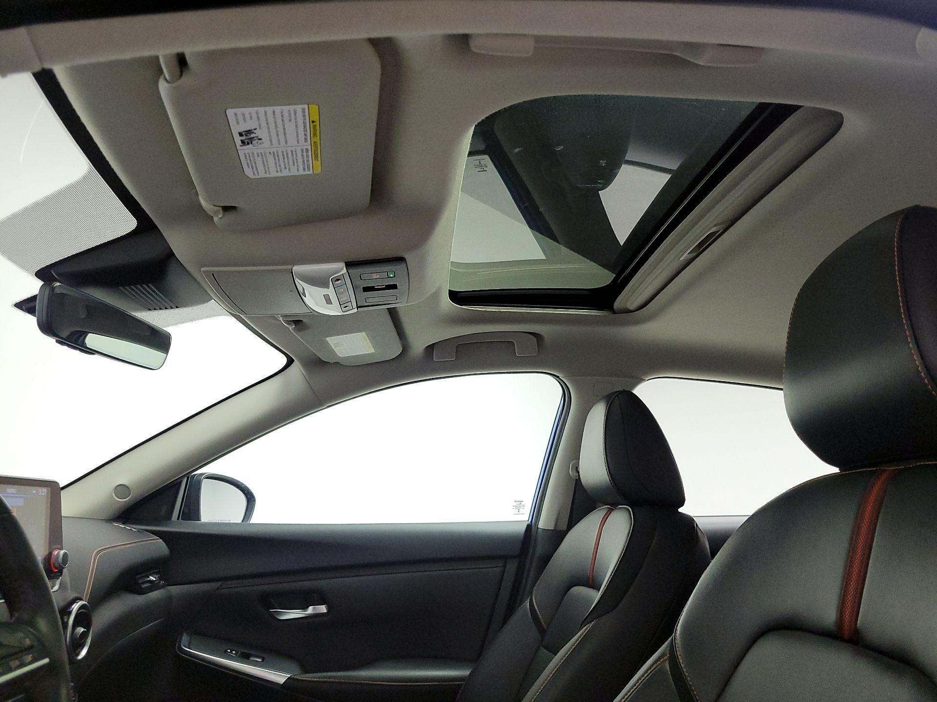 Thumbnail: 2023 Nissan Sentra - 19