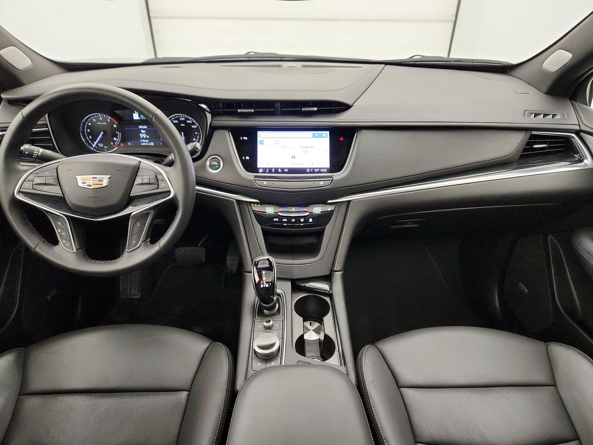 Thumbnail: 2025 Cadillac XT5 - 9