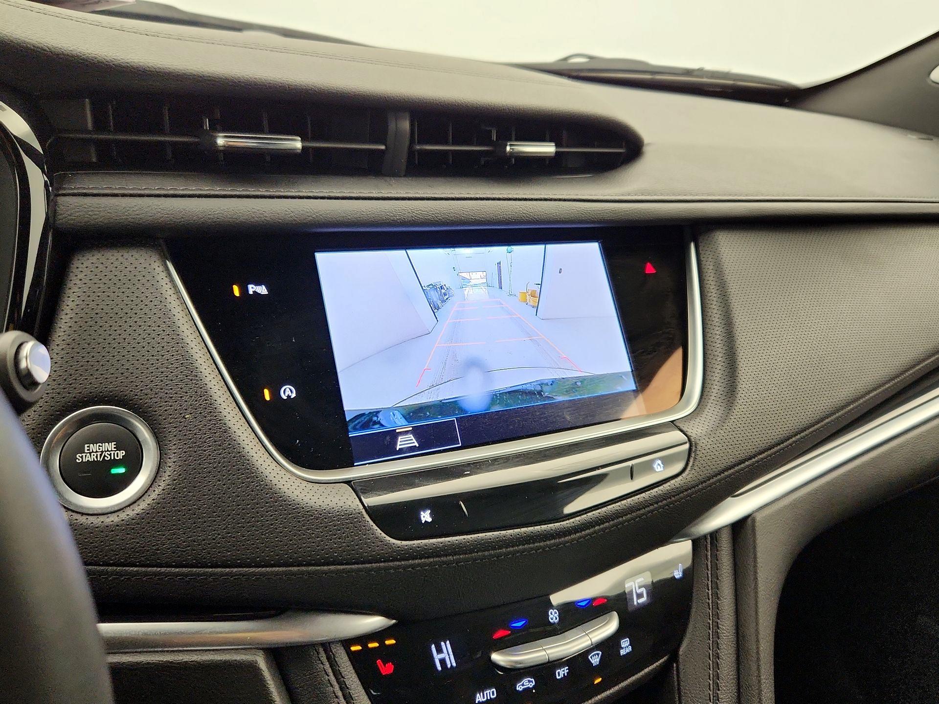 Thumbnail: 2025 Cadillac XT5 - 15