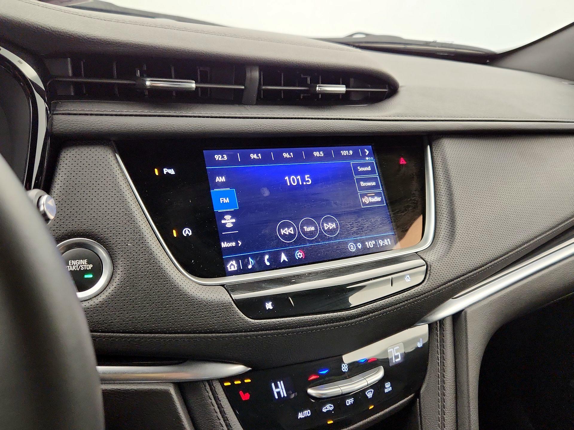 Thumbnail: 2025 Cadillac XT5 - 16