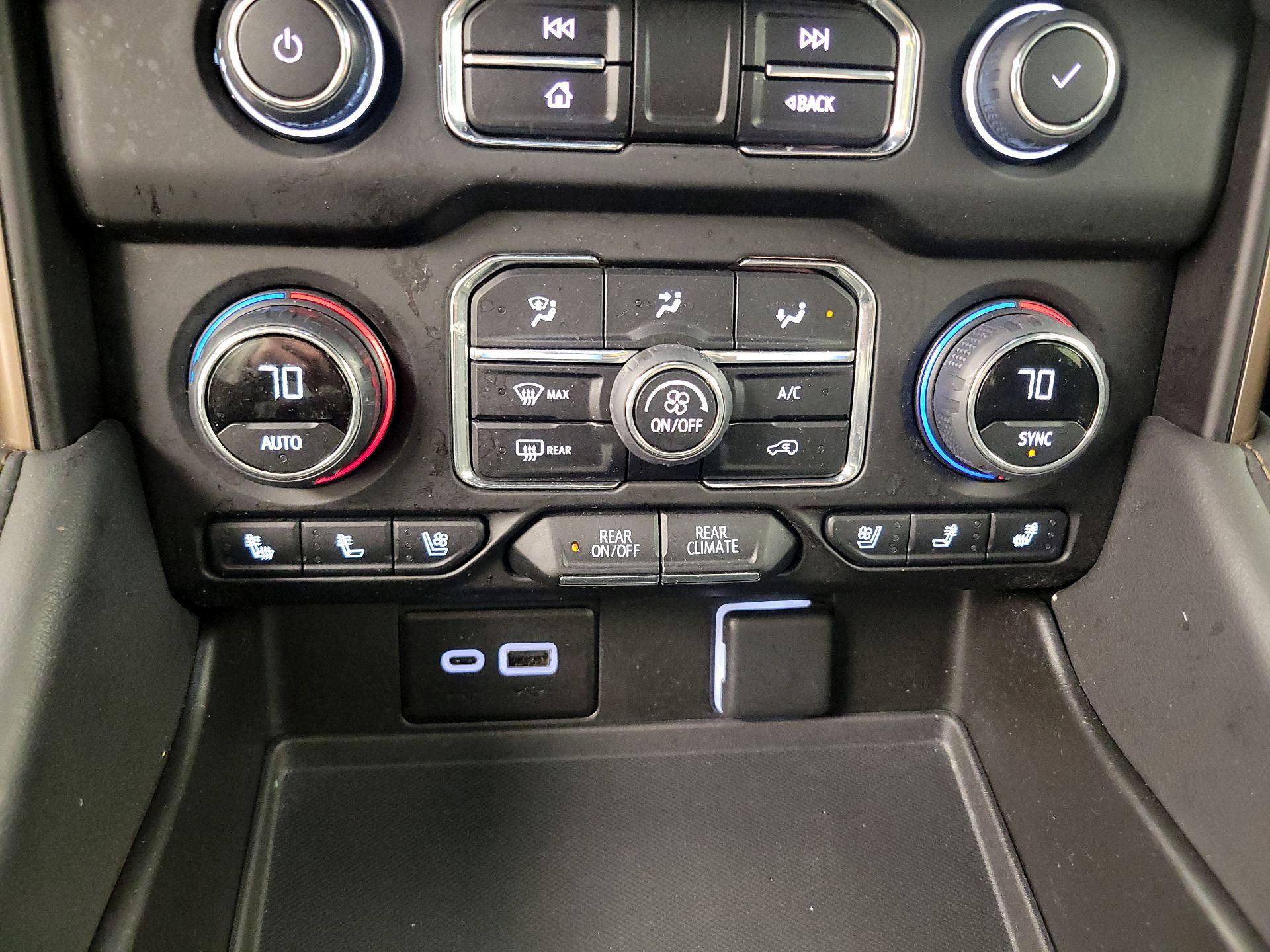 Thumbnail: 2024 Chevrolet Tahoe - 17