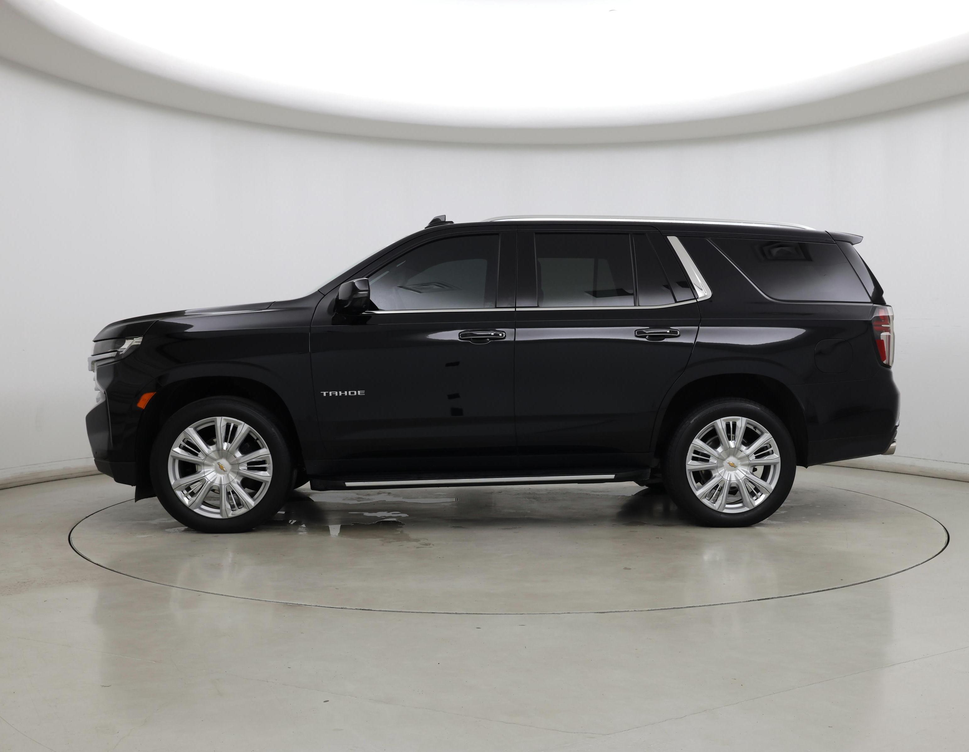 Thumbnail: 2024 Chevrolet Tahoe - 3