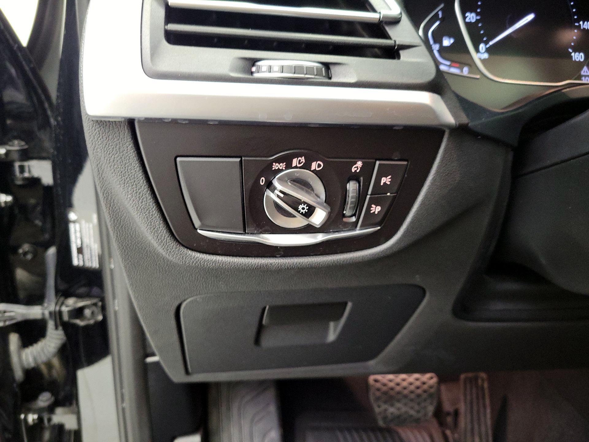 Thumbnail: 2022 BMW X3 - 13