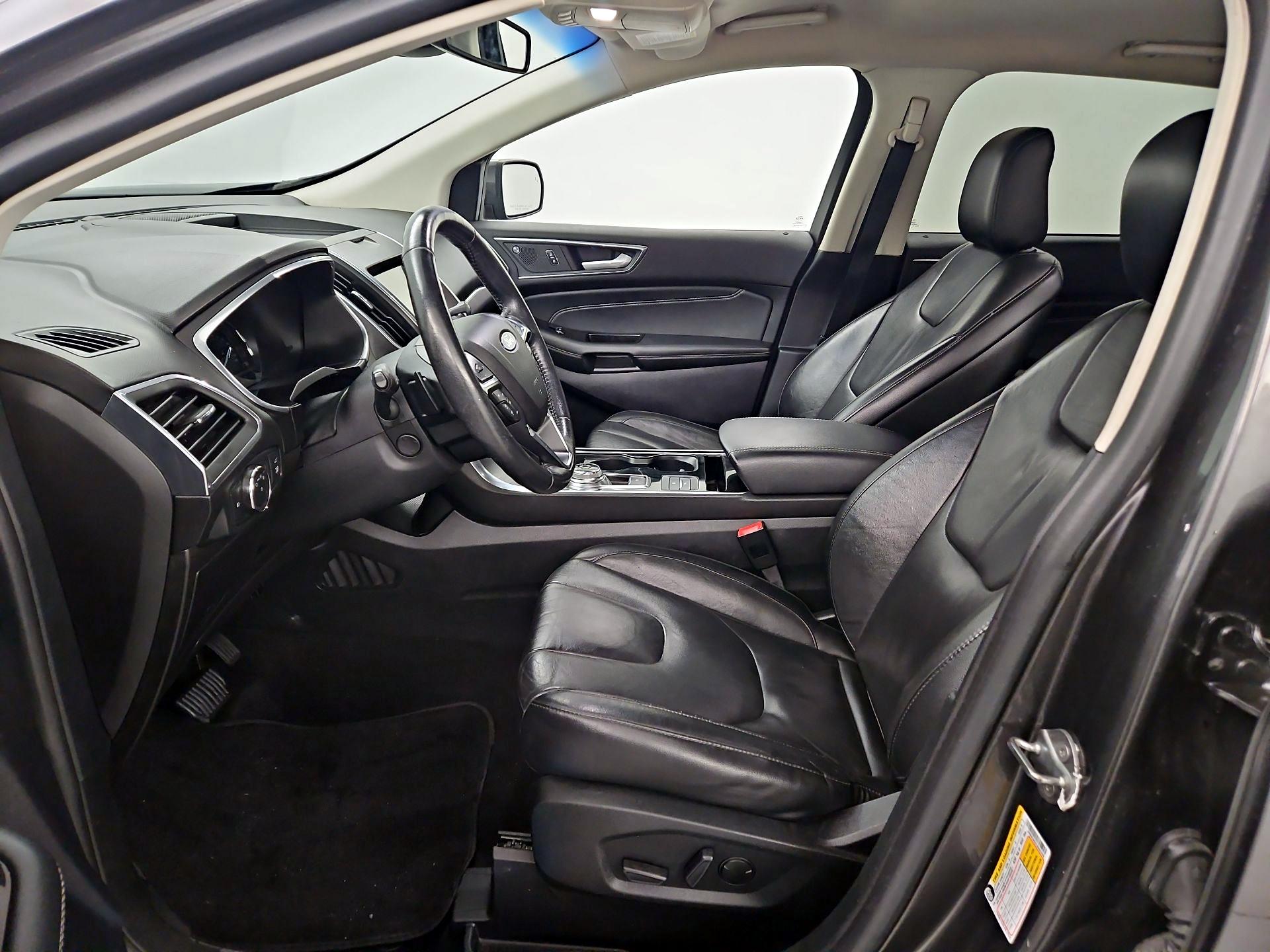 Thumbnail: 2020 Ford Edge - 11