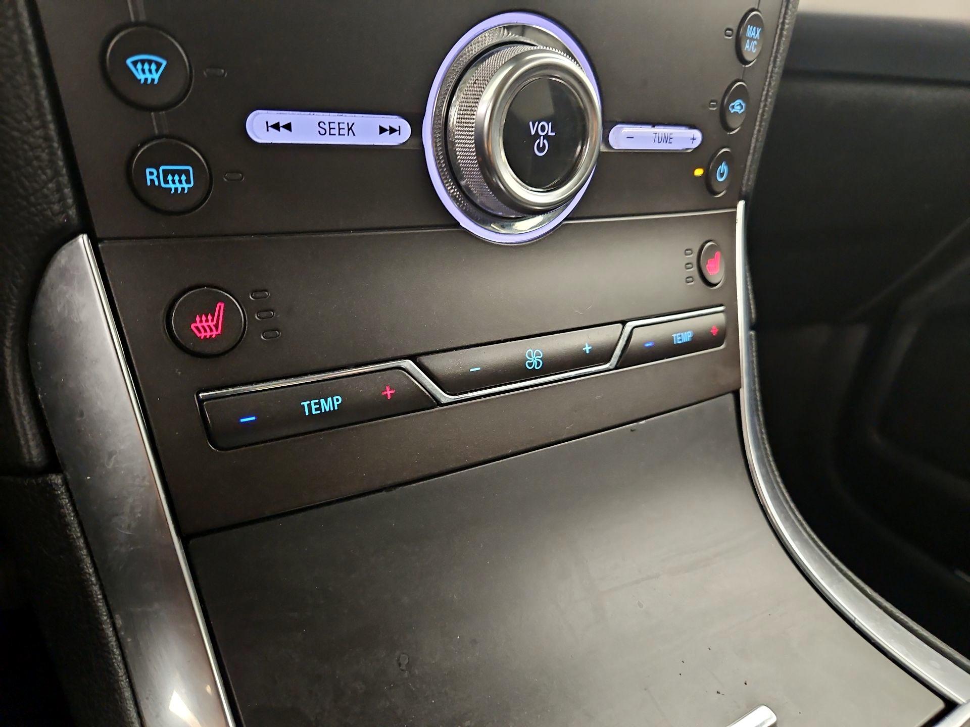 Thumbnail: 2020 Ford Edge - 16