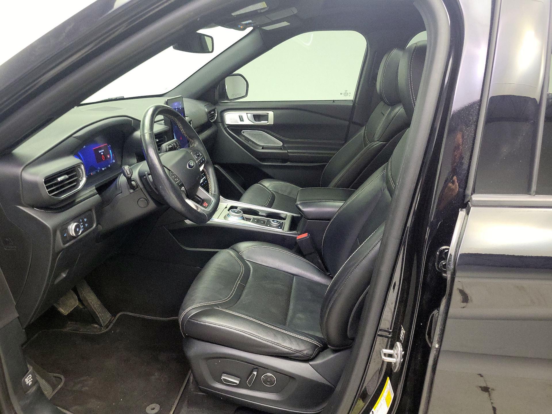 Thumbnail: 2020 Ford Explorer - 11