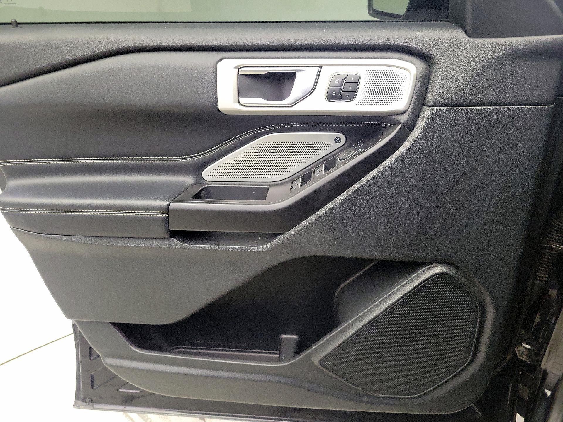 Thumbnail: 2020 Ford Explorer - 12