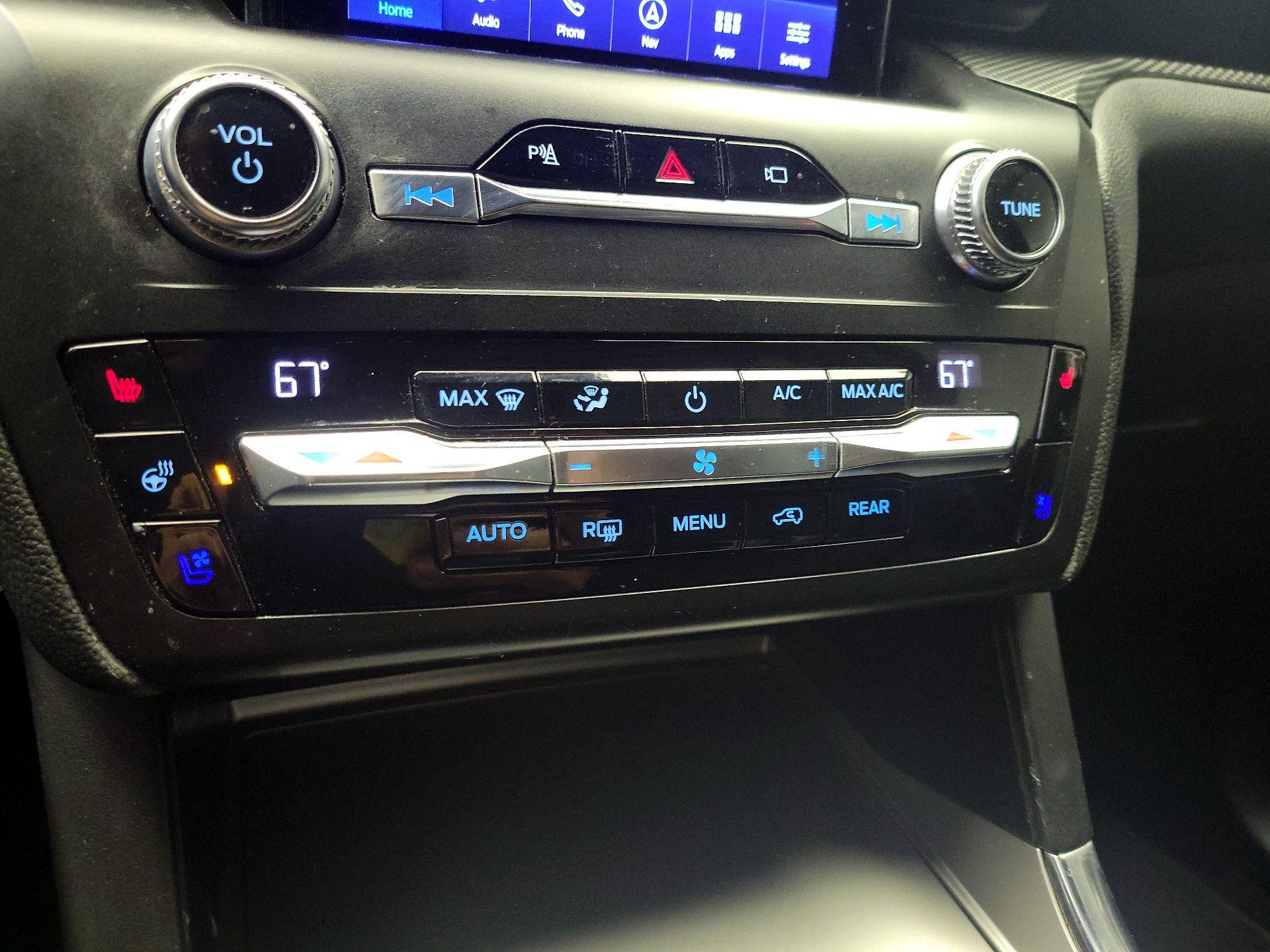 Thumbnail: 2020 Ford Explorer - 17