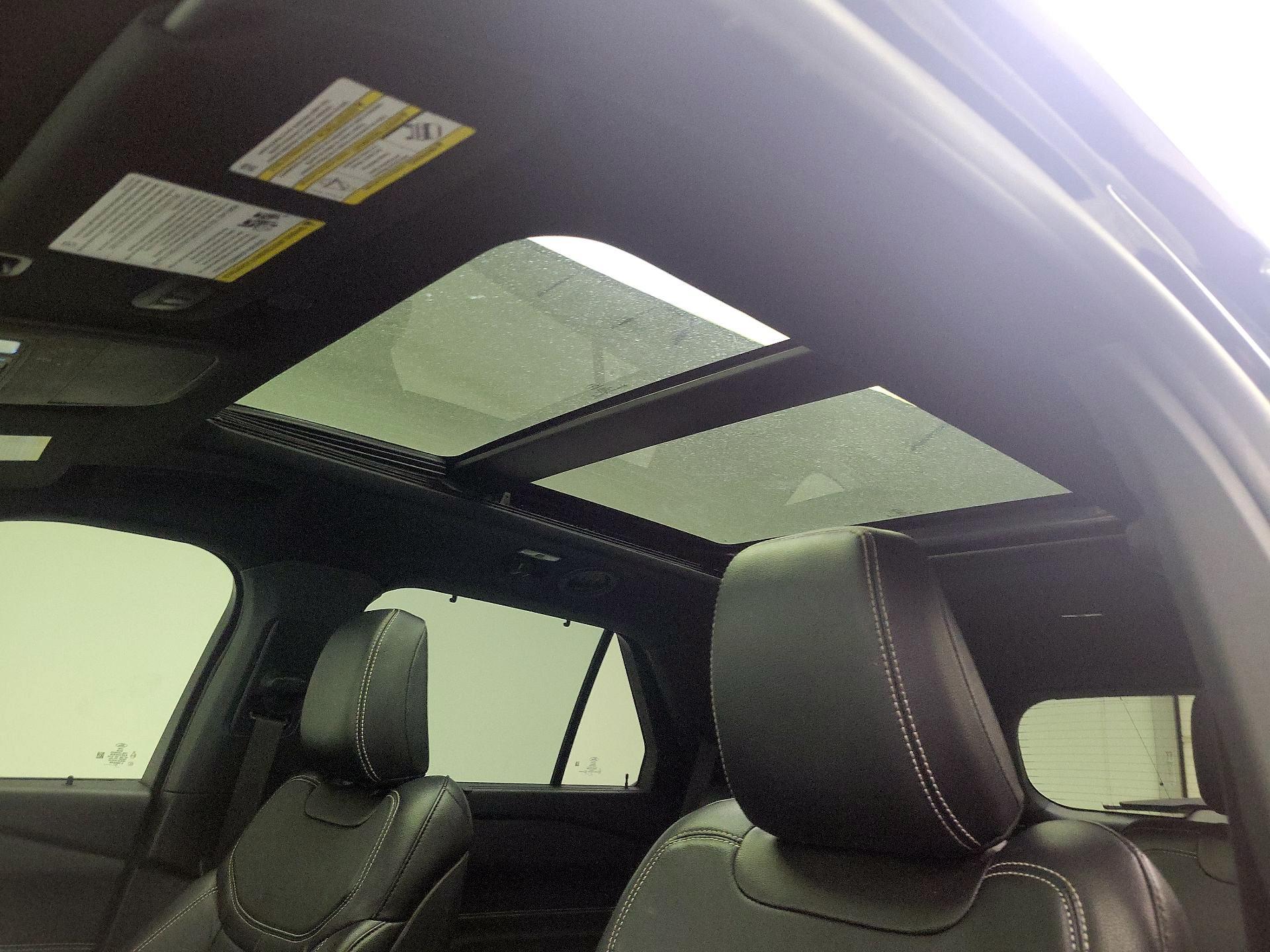 Thumbnail: 2020 Ford Explorer - 20