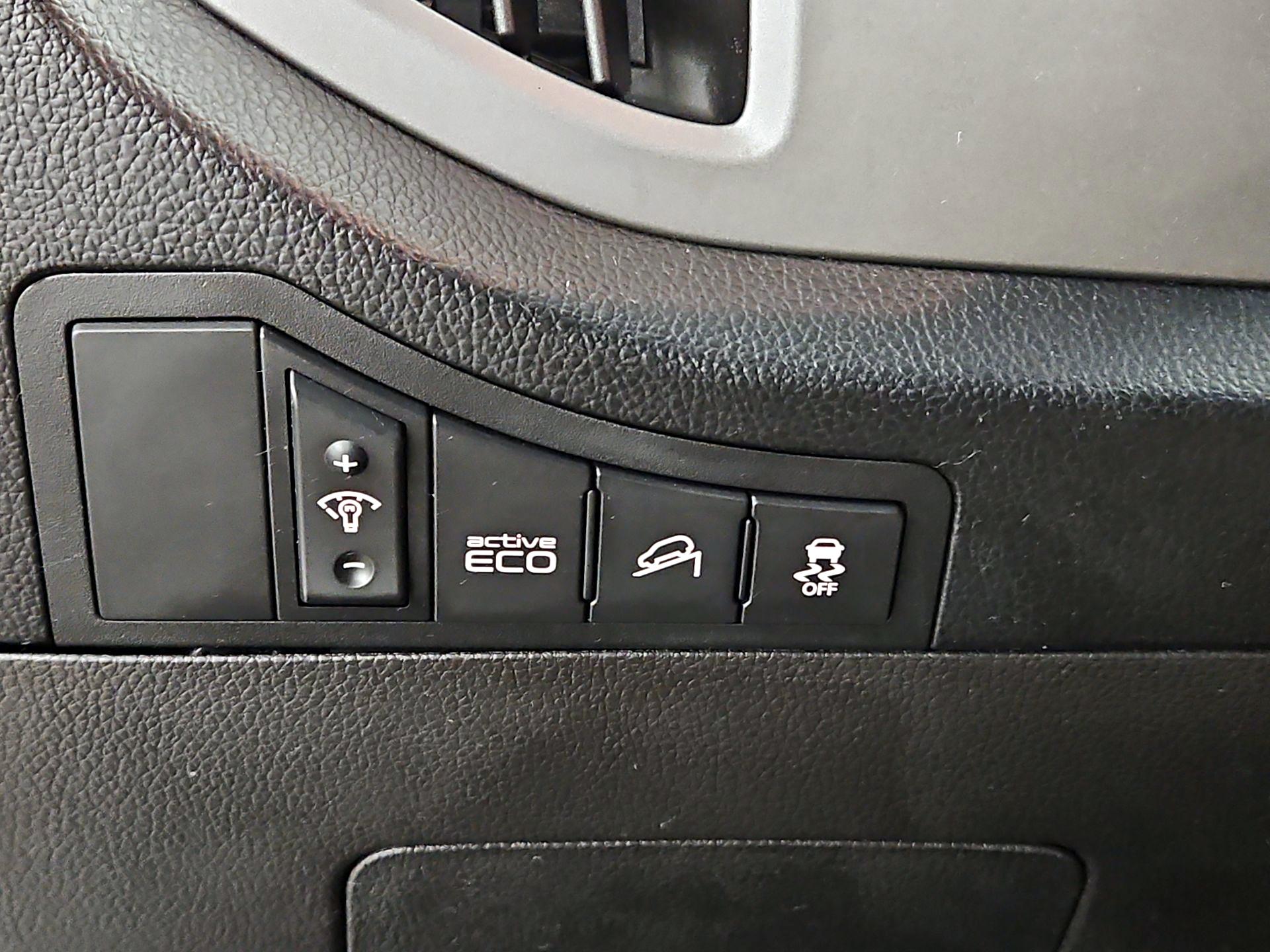 Thumbnail: 2015 Kia Sportage - 13