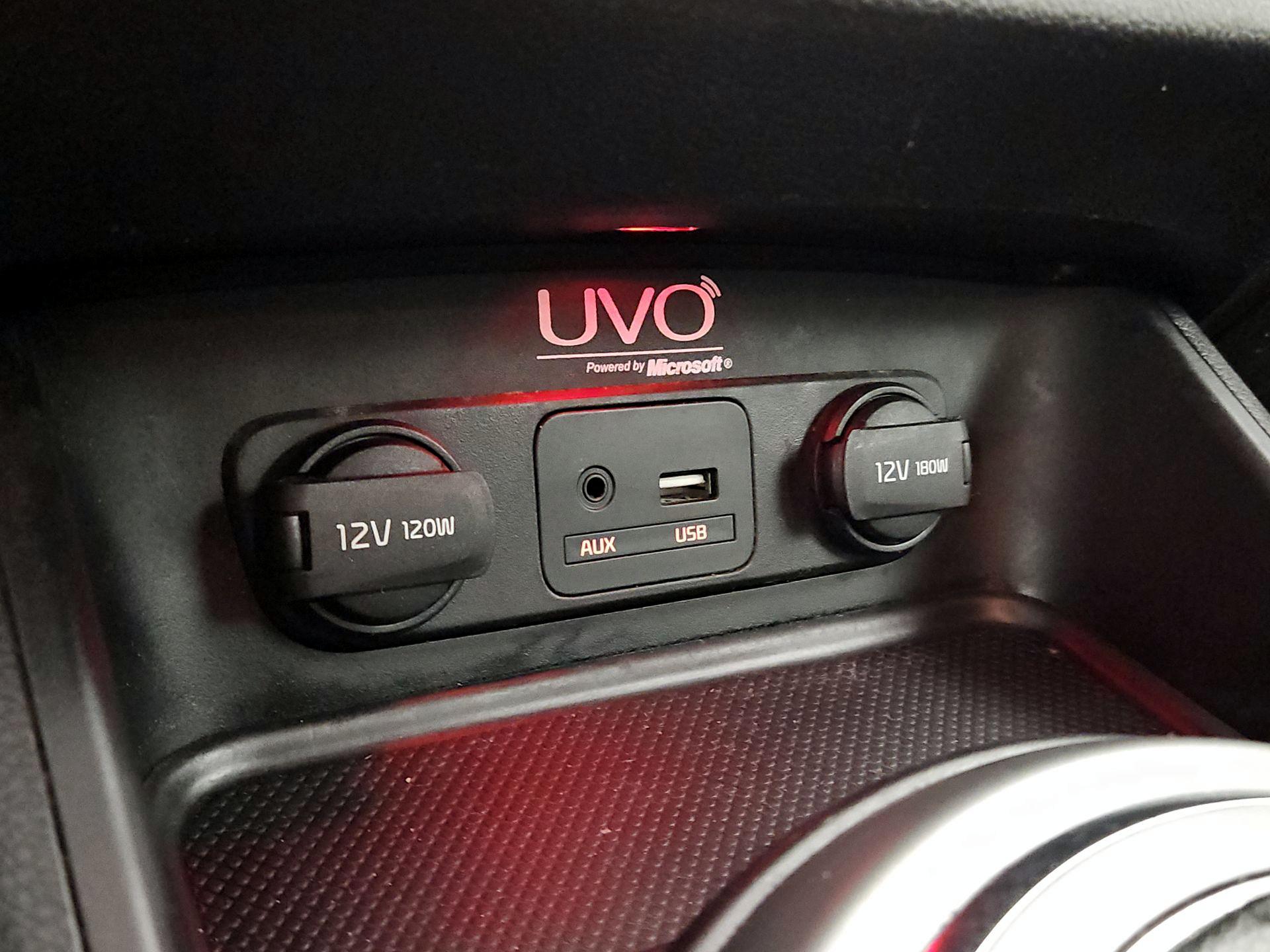 Thumbnail: 2015 Kia Sportage - 18