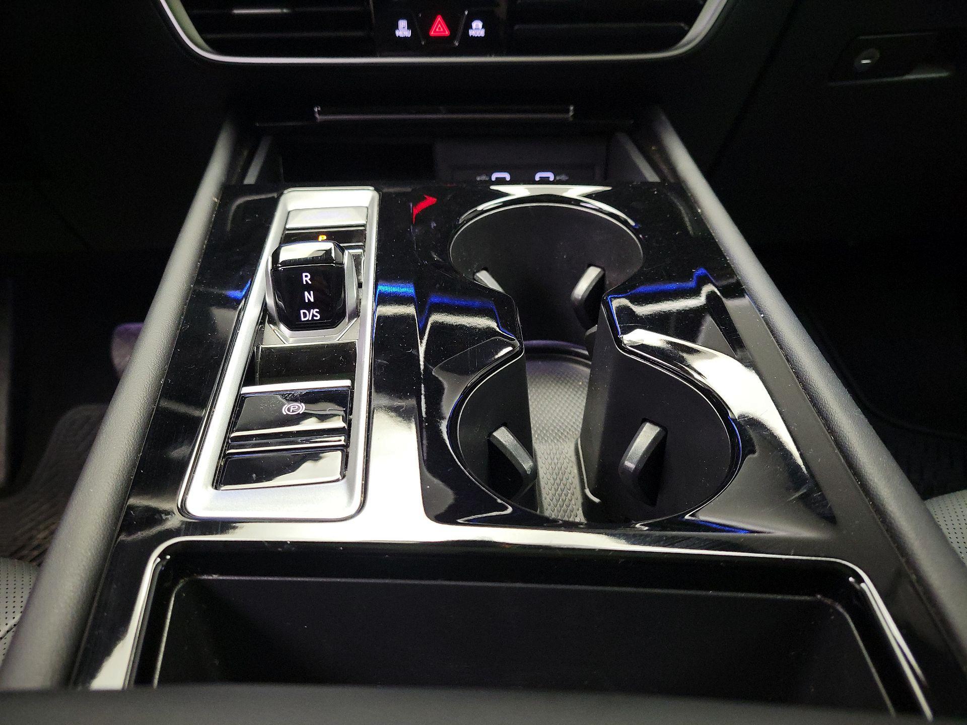 Thumbnail: 2024 Volkswagen Atlas - 18