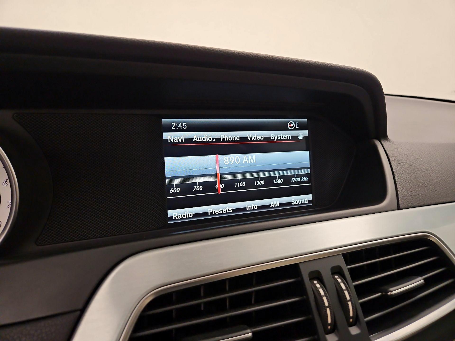 Thumbnail: 2015 Mercedes-Benz C-Class - 16