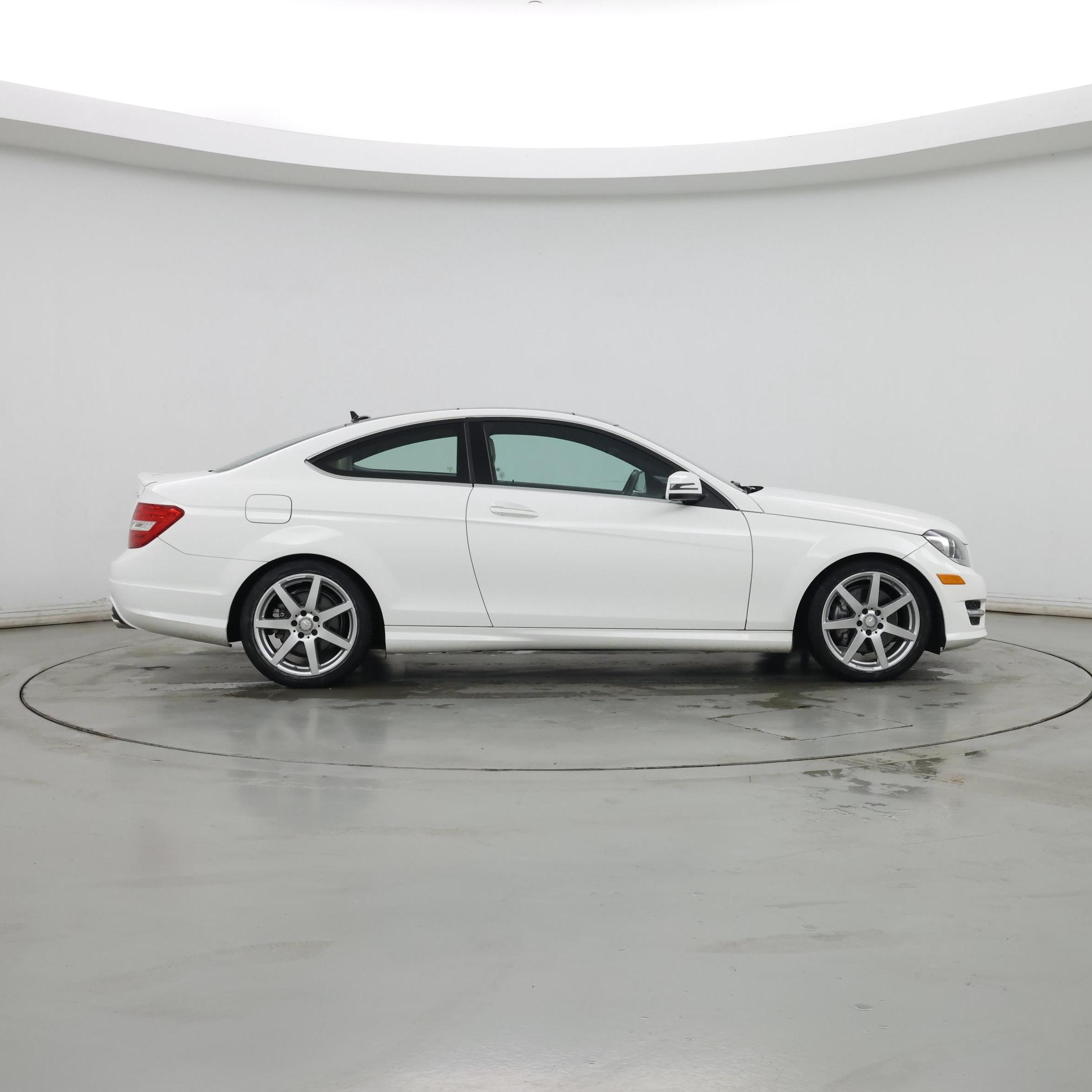 Thumbnail: 2015 Mercedes-Benz C-Class - 7