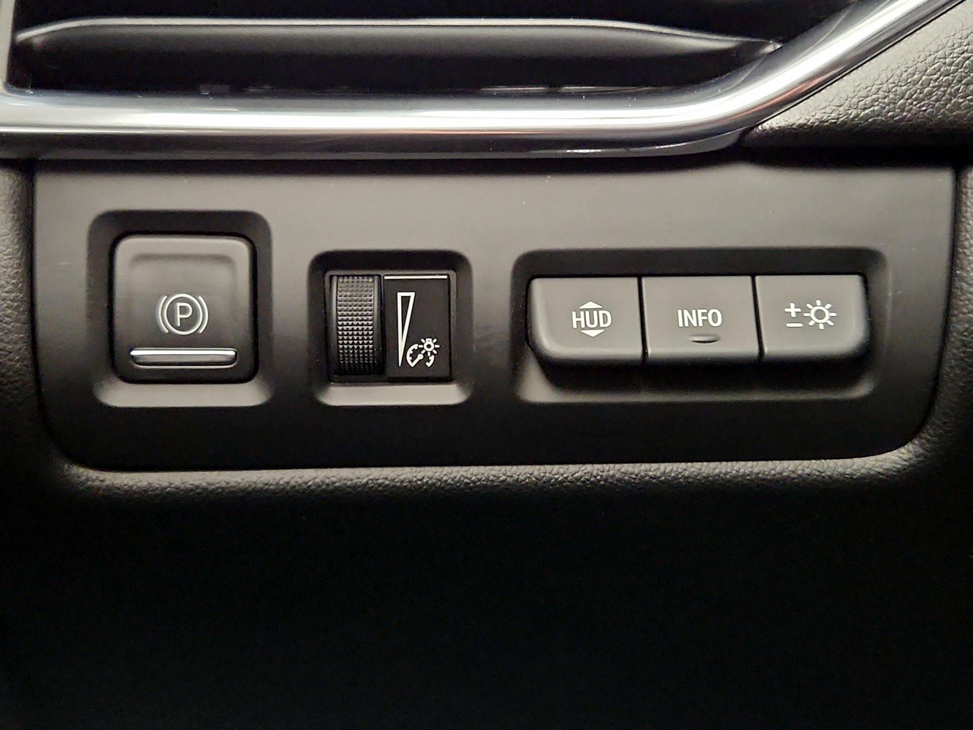 Thumbnail: 2020 Cadillac XT4 - 13