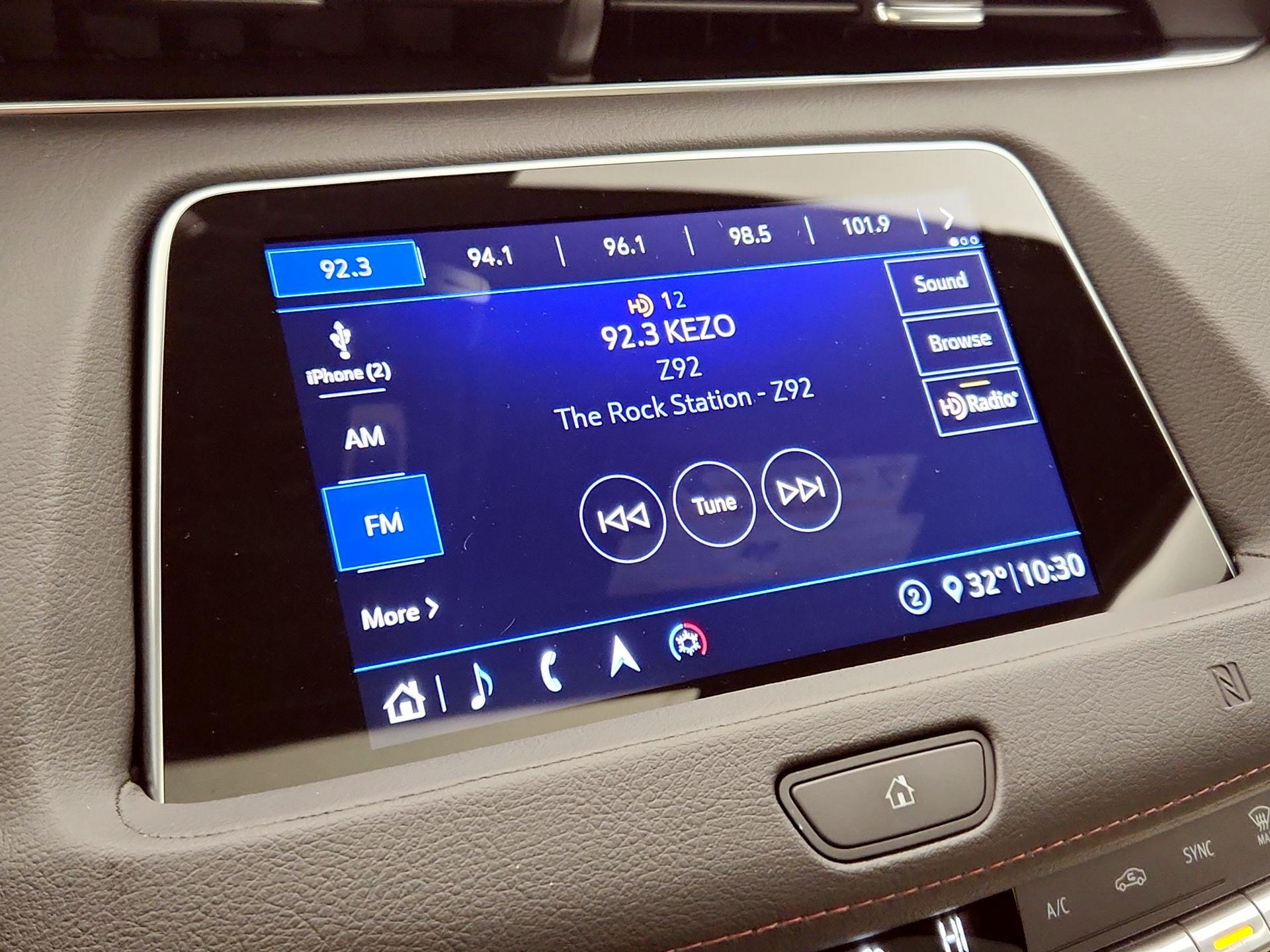 Thumbnail: 2020 Cadillac XT4 - 16