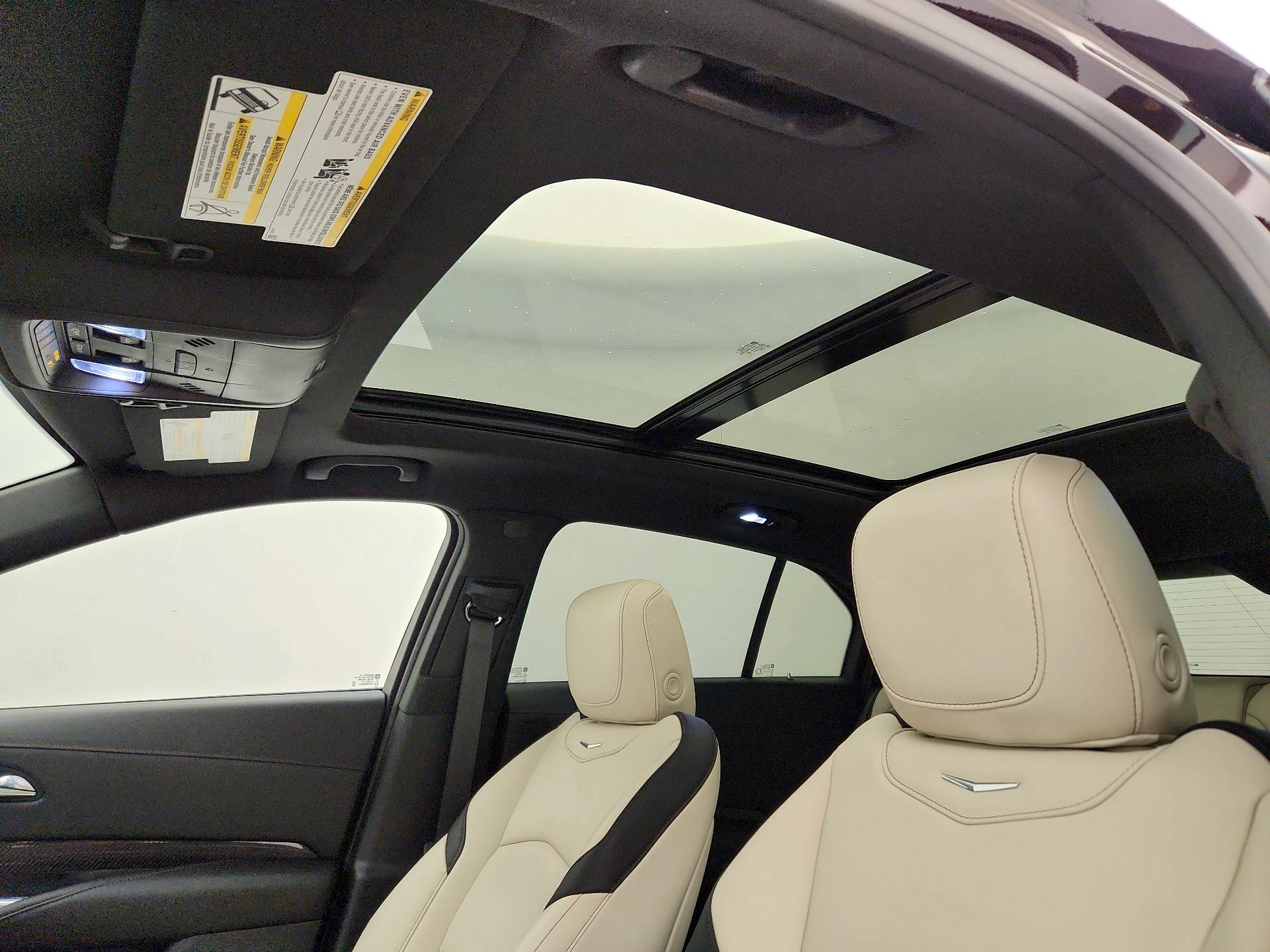 Thumbnail: 2020 Cadillac XT4 - 20