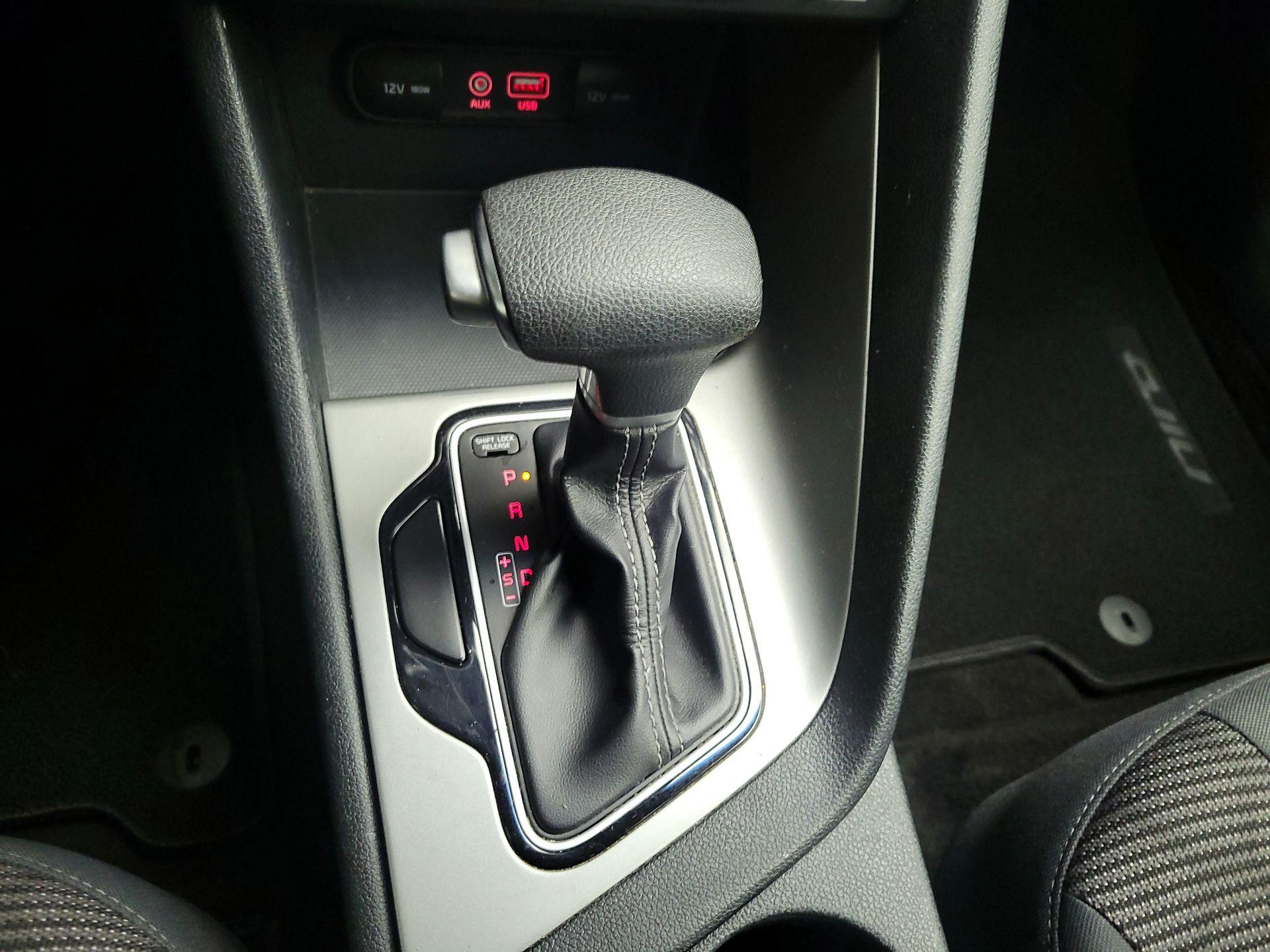 Thumbnail: 2019 Kia Niro - 15