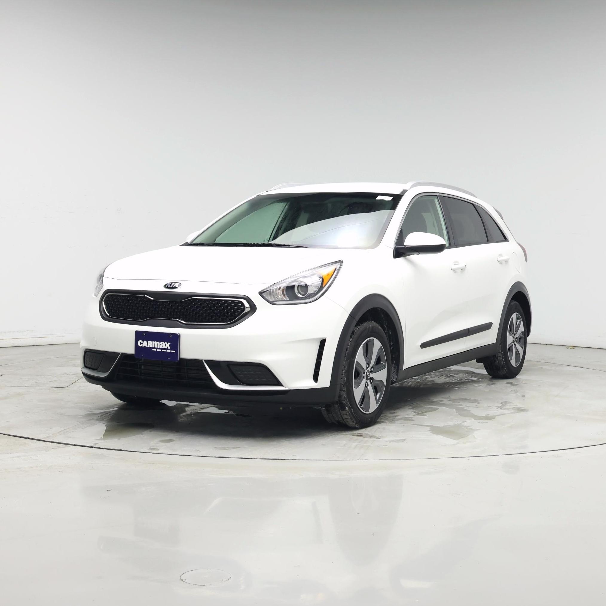 Thumbnail: 2019 Kia Niro - 4