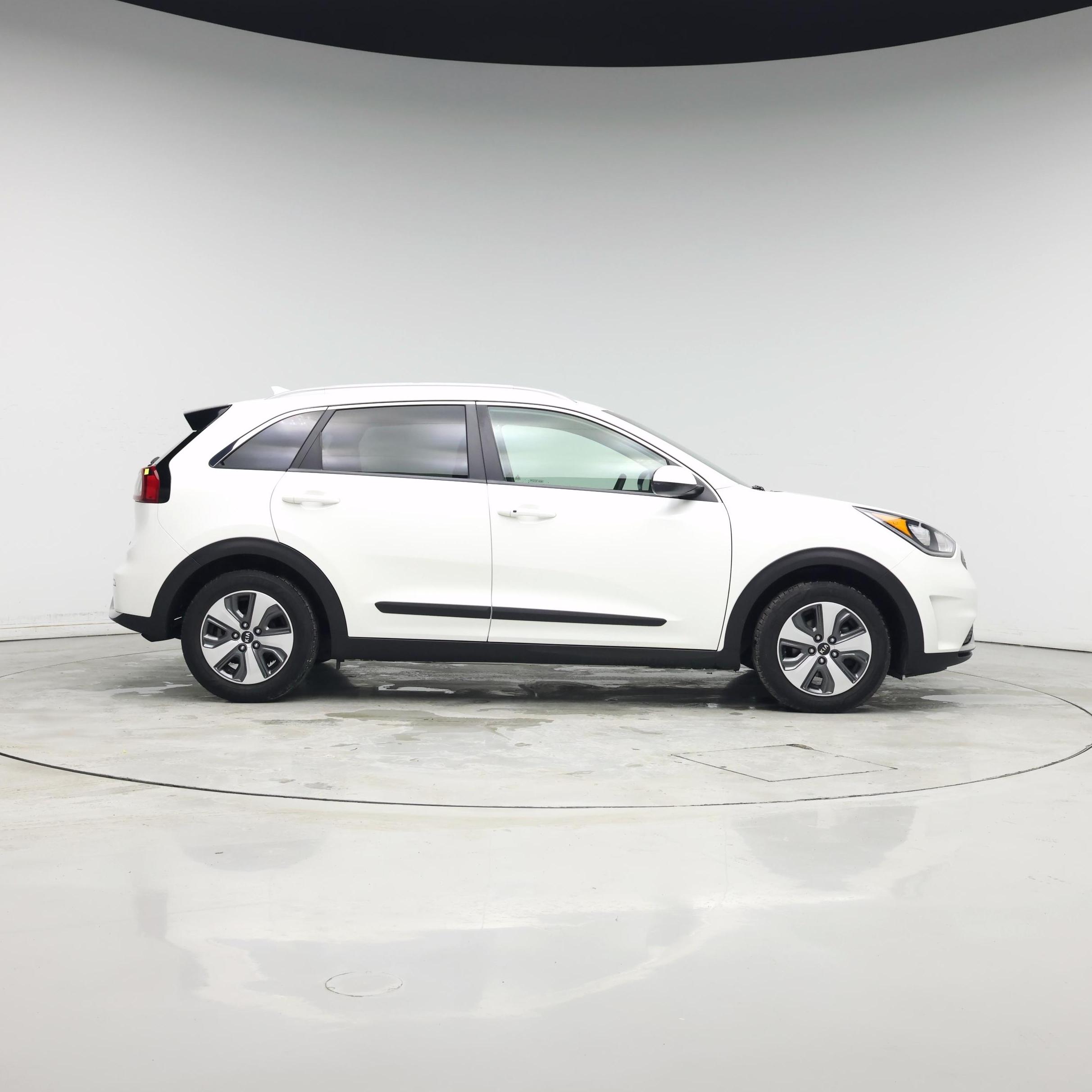 Thumbnail: 2019 Kia Niro - 7