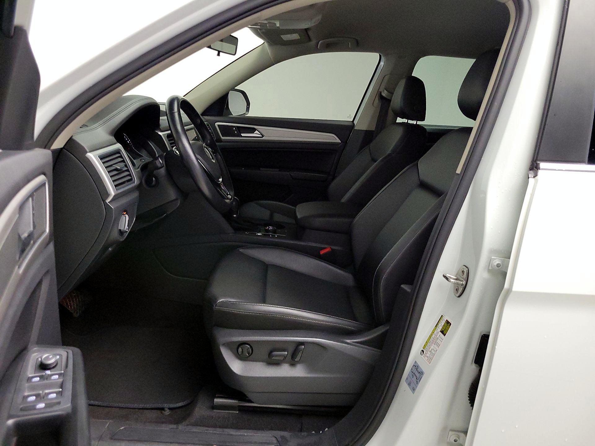 Thumbnail: 2018 Volkswagen Atlas - 11