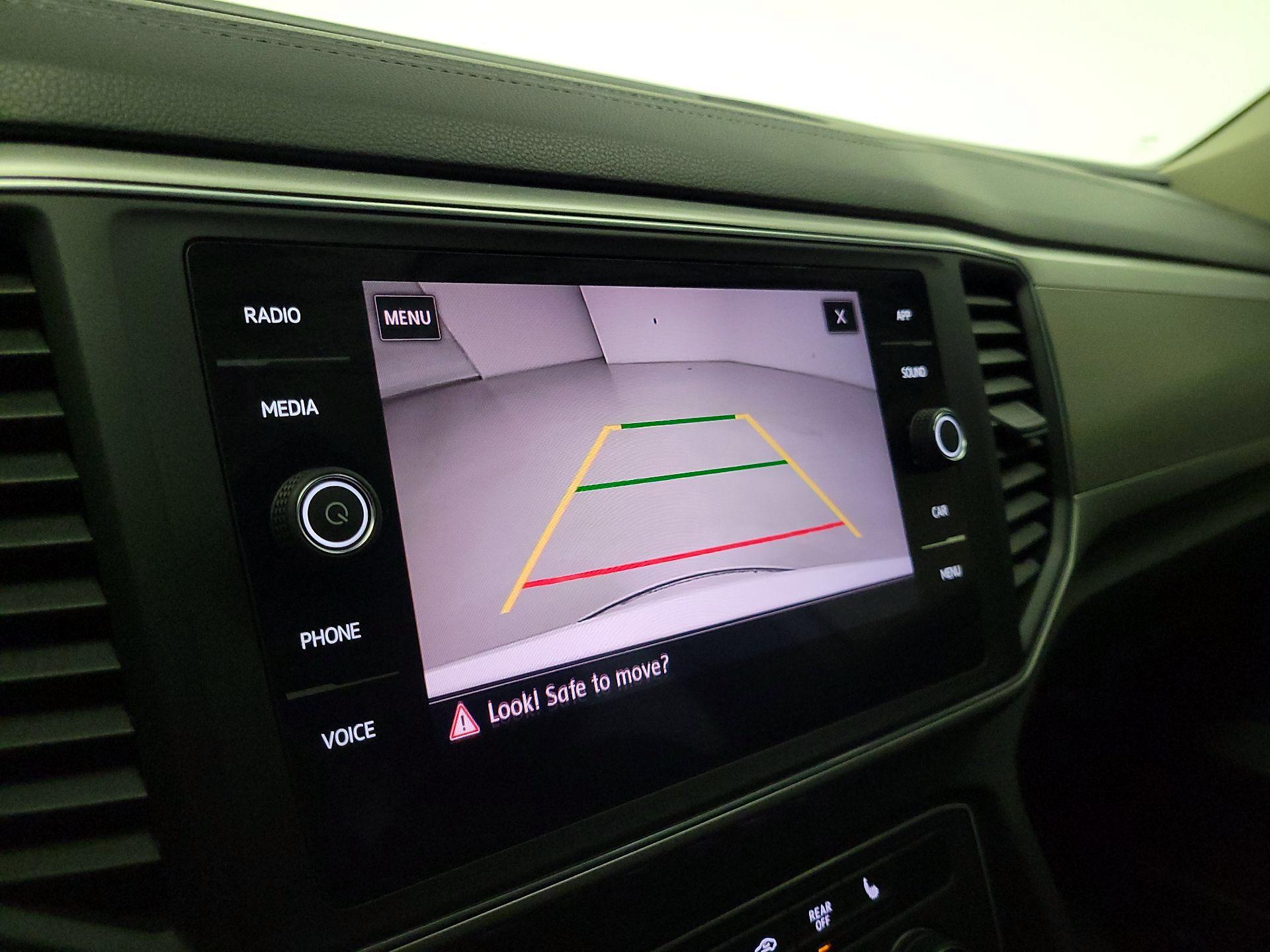 Thumbnail: 2018 Volkswagen Atlas - 14