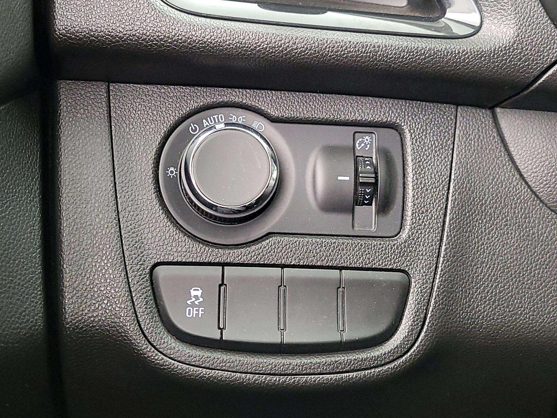 Thumbnail: 2017 Chevrolet Spark - 14