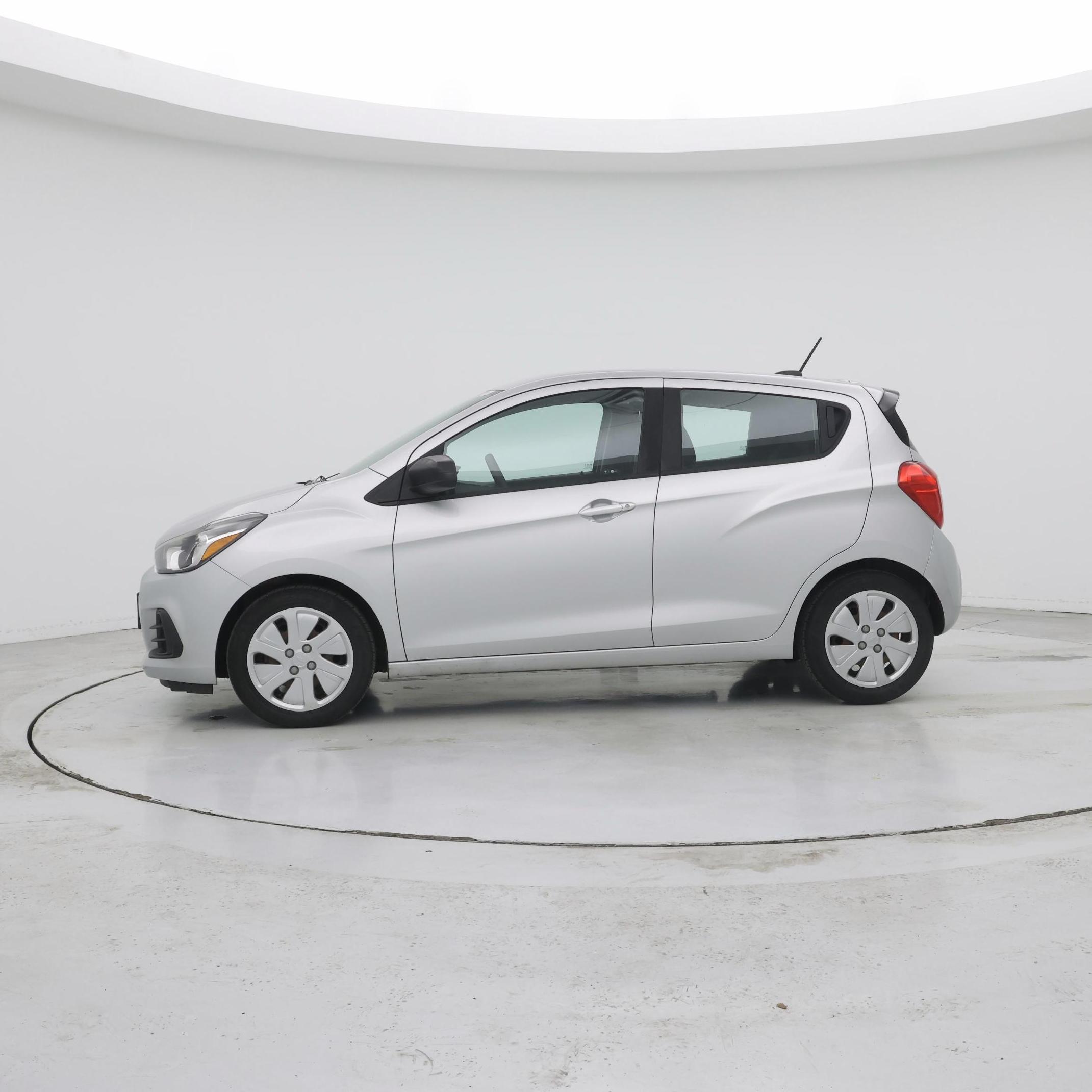 Thumbnail: 2017 Chevrolet Spark - 3