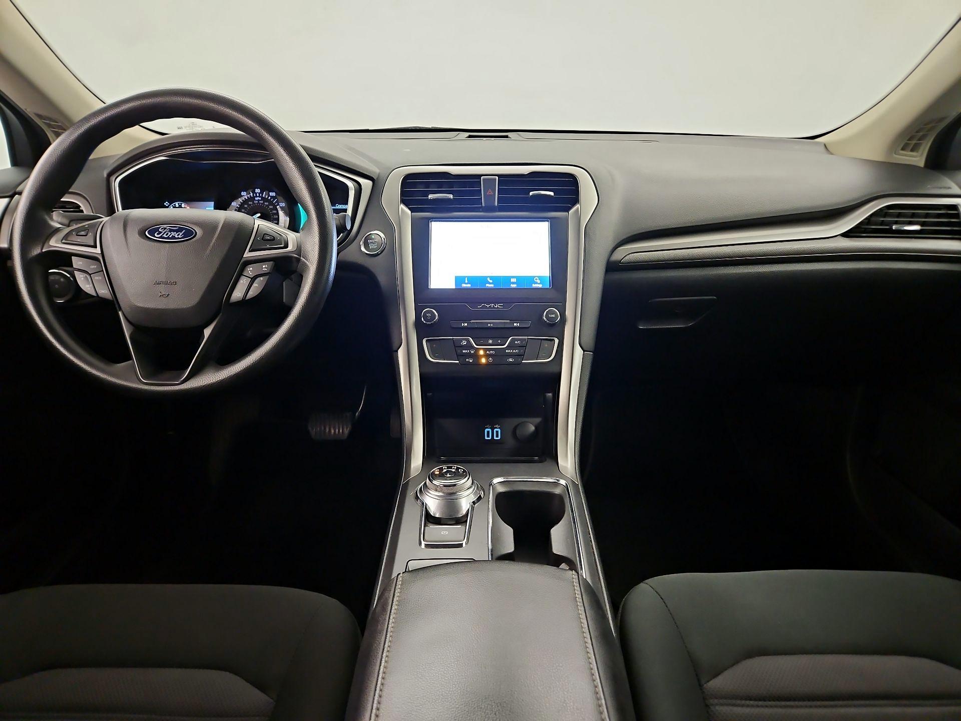 Thumbnail: 2020 Ford Fusion - 9