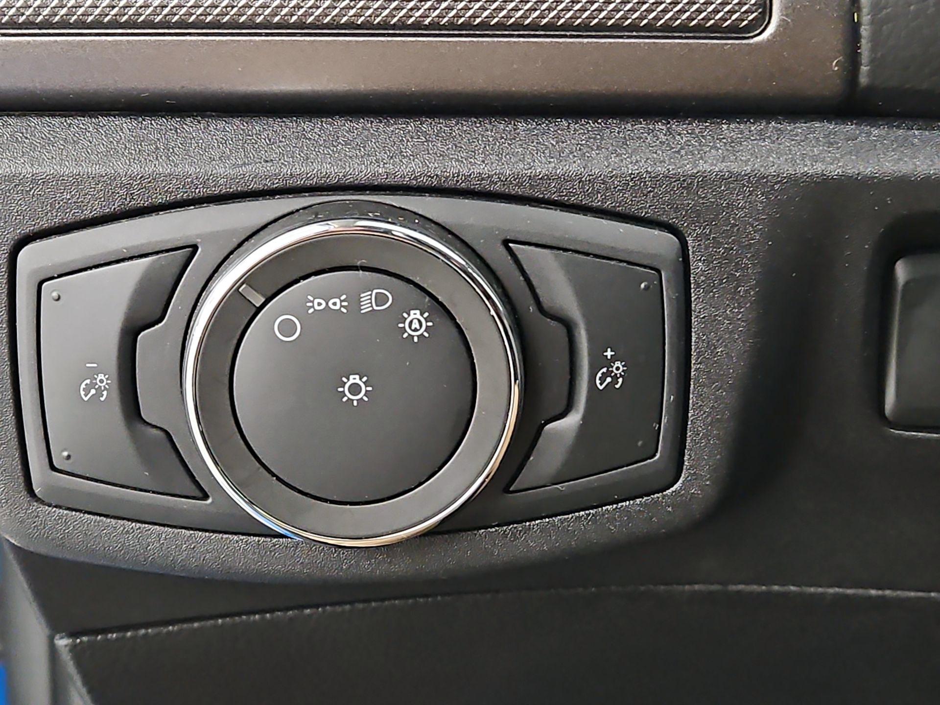 Thumbnail: 2020 Ford Fusion - 13