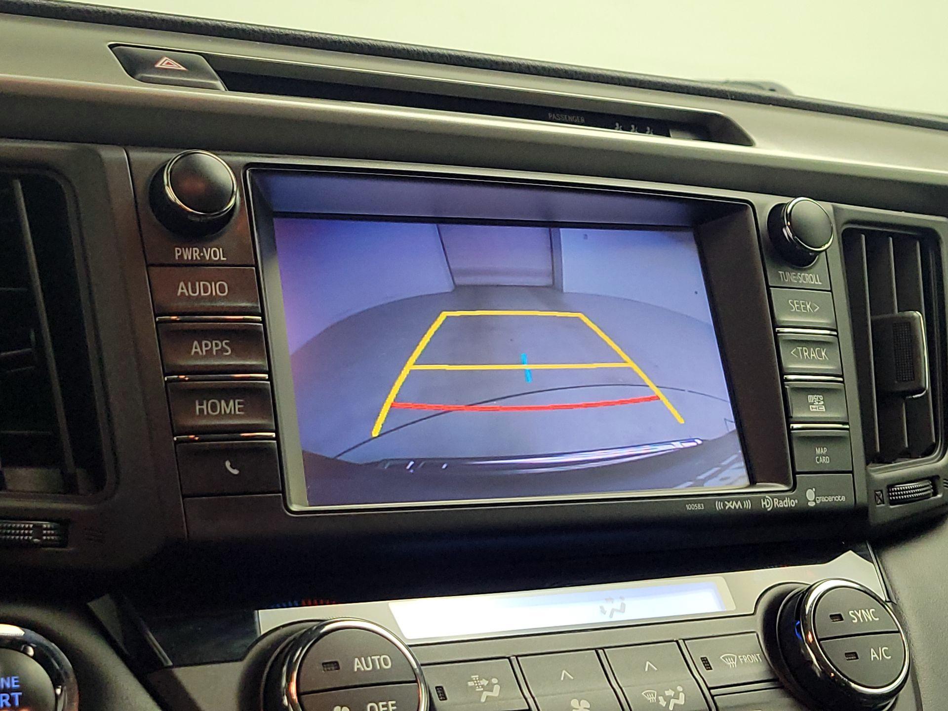 Thumbnail: 2018 Toyota RAV4 - 14