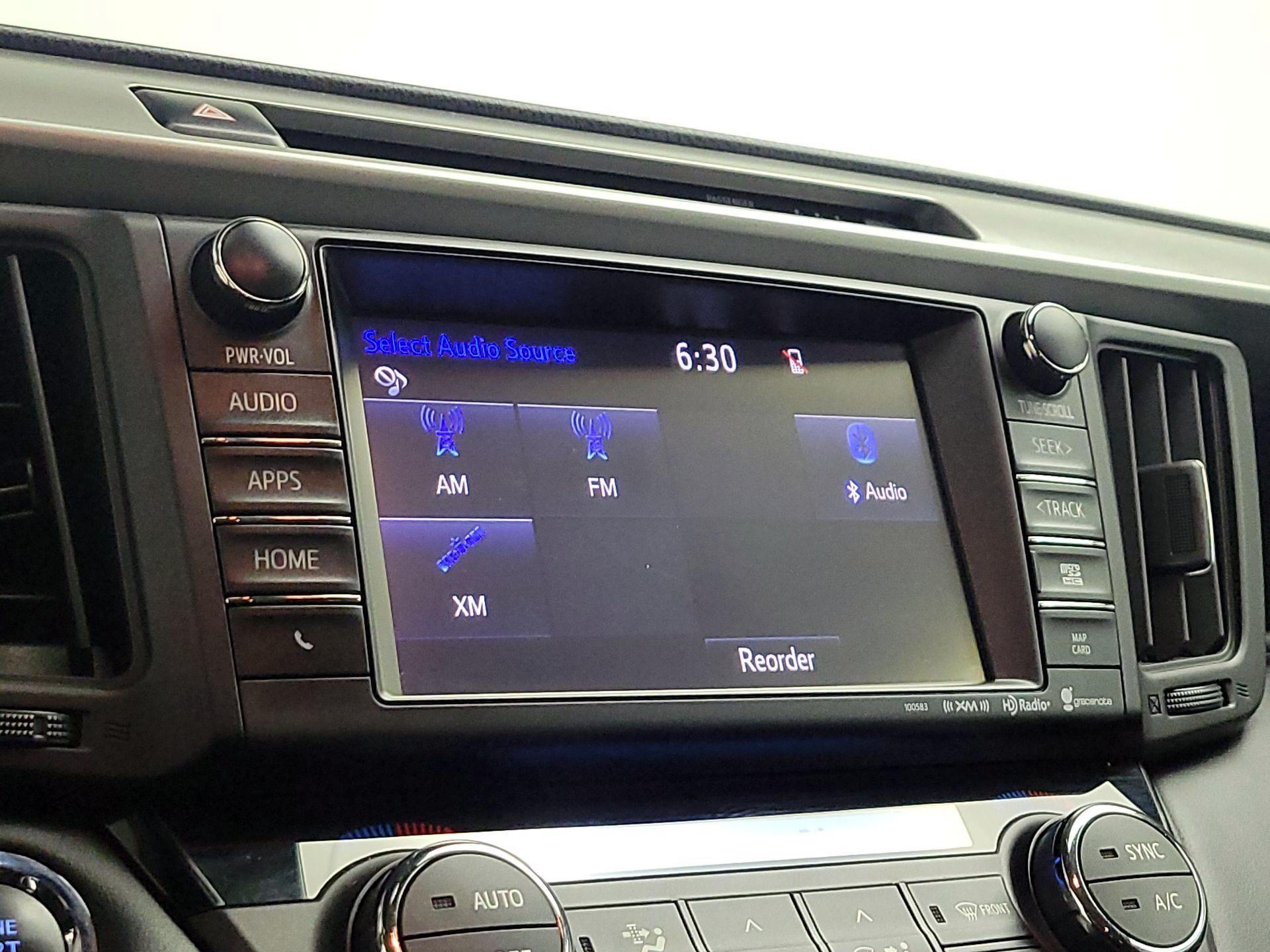 Thumbnail: 2018 Toyota RAV4 - 15