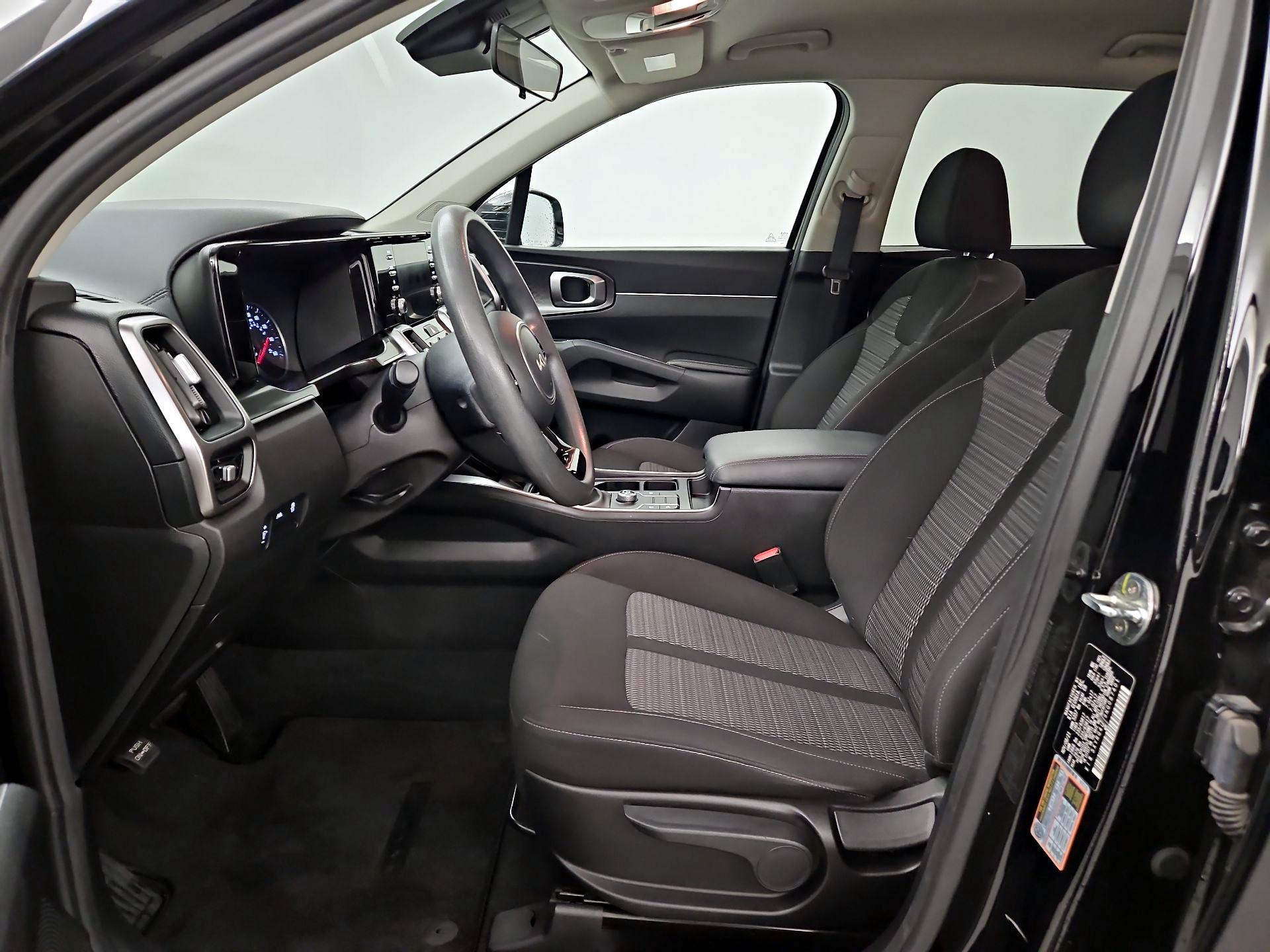 Thumbnail: 2022 Kia Sorento - 11