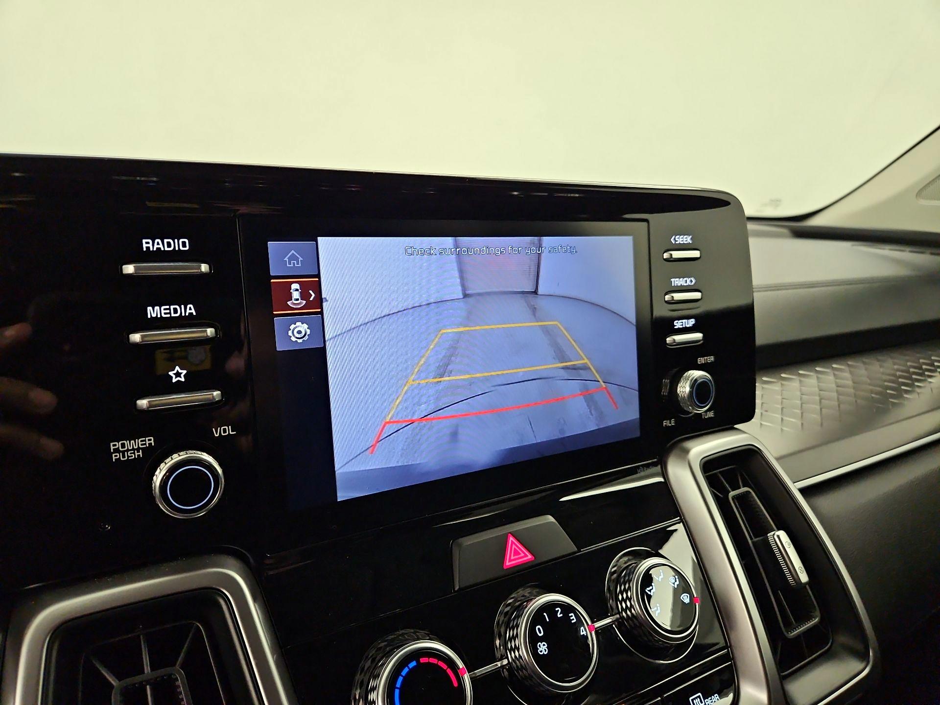 Thumbnail: 2022 Kia Sorento - 14