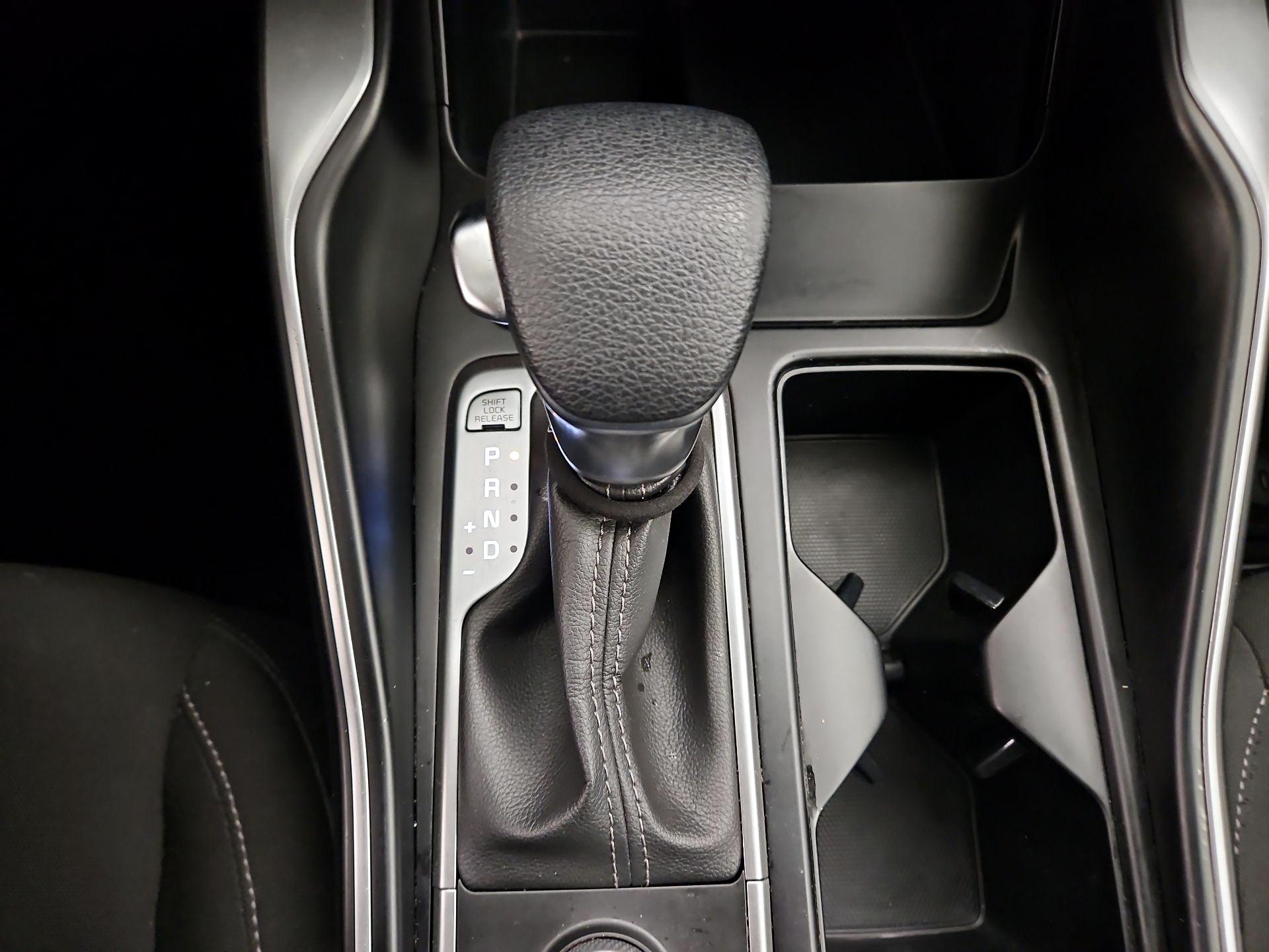 Thumbnail: 2022 Kia Sorento - 17