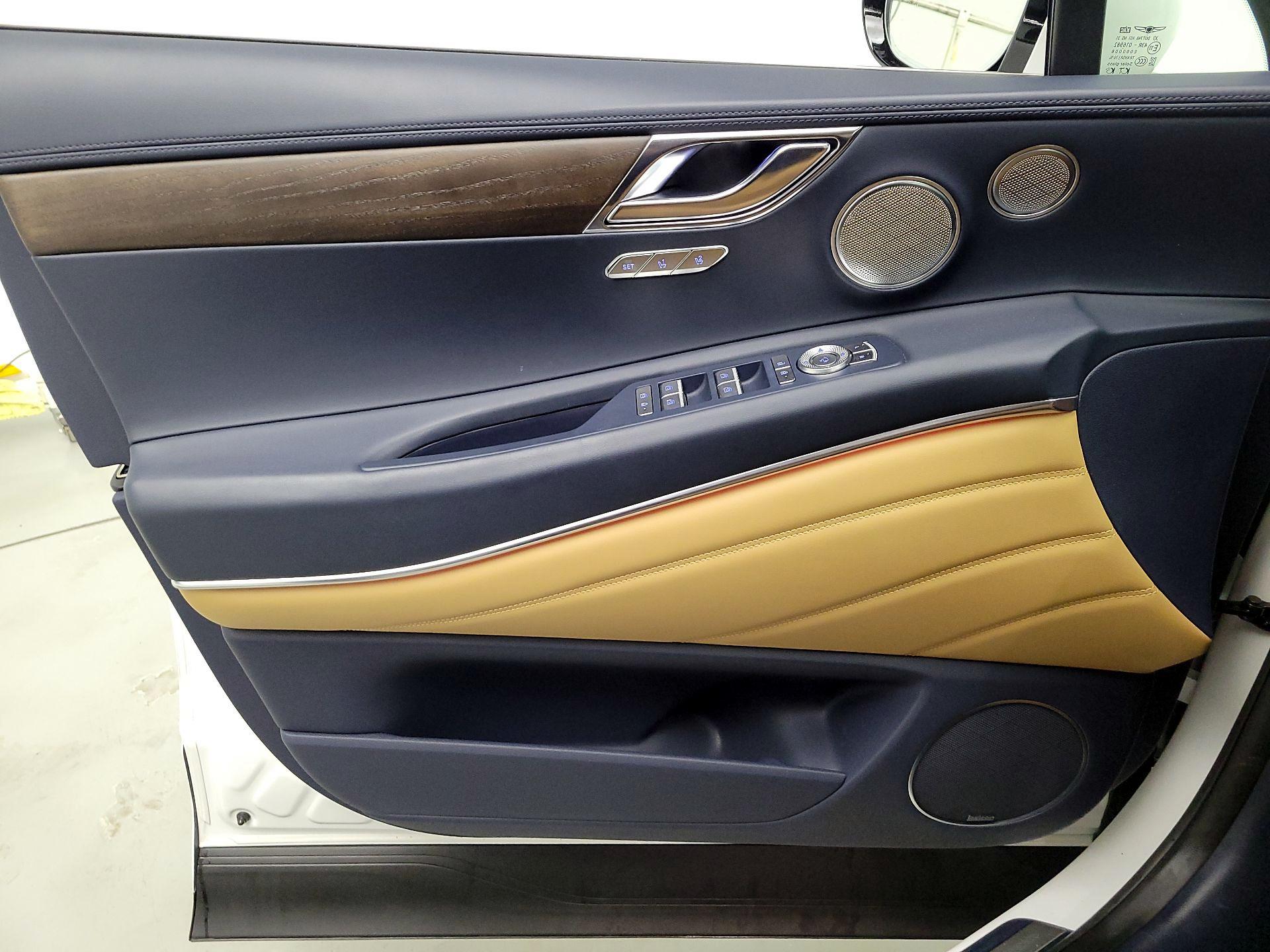 Thumbnail: 2023 Genesis GV80 - 12