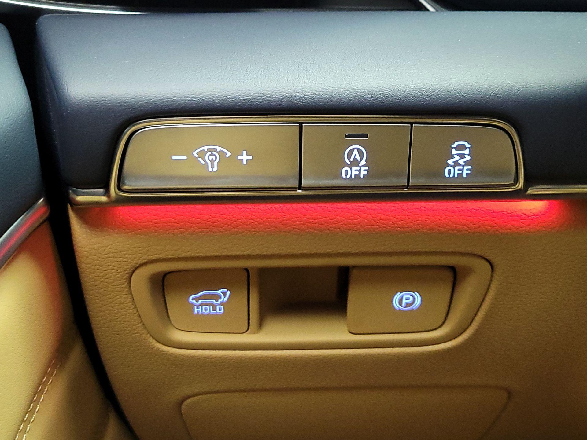 Thumbnail: 2023 Genesis GV80 - 13