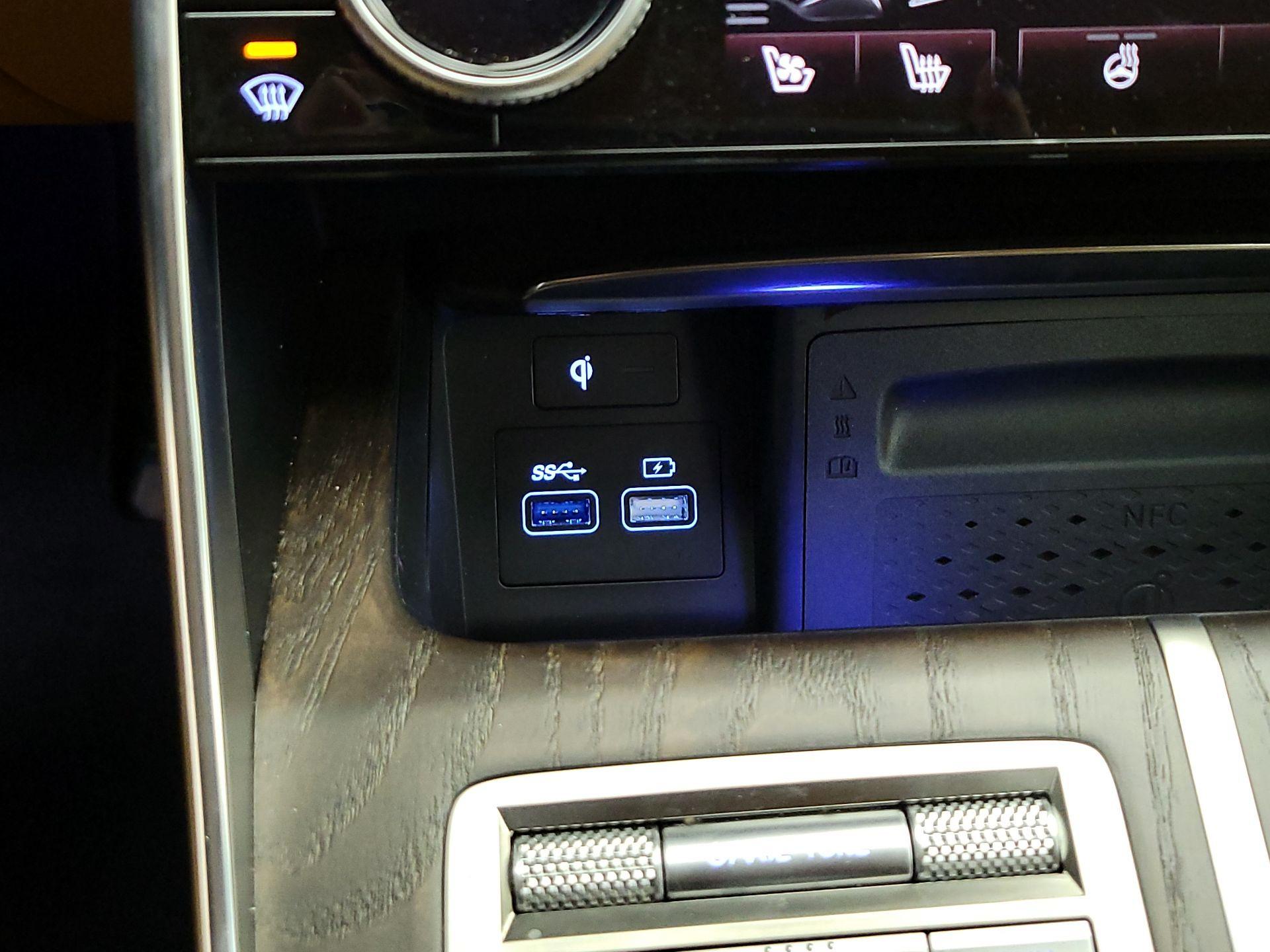 Thumbnail: 2023 Genesis GV80 - 19