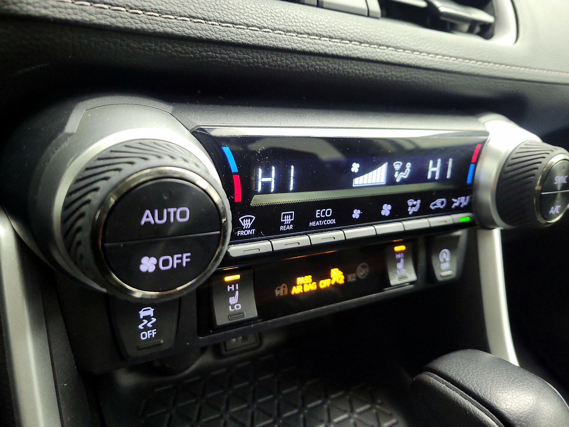 Thumbnail: 2024 Toyota RAV4 - 14