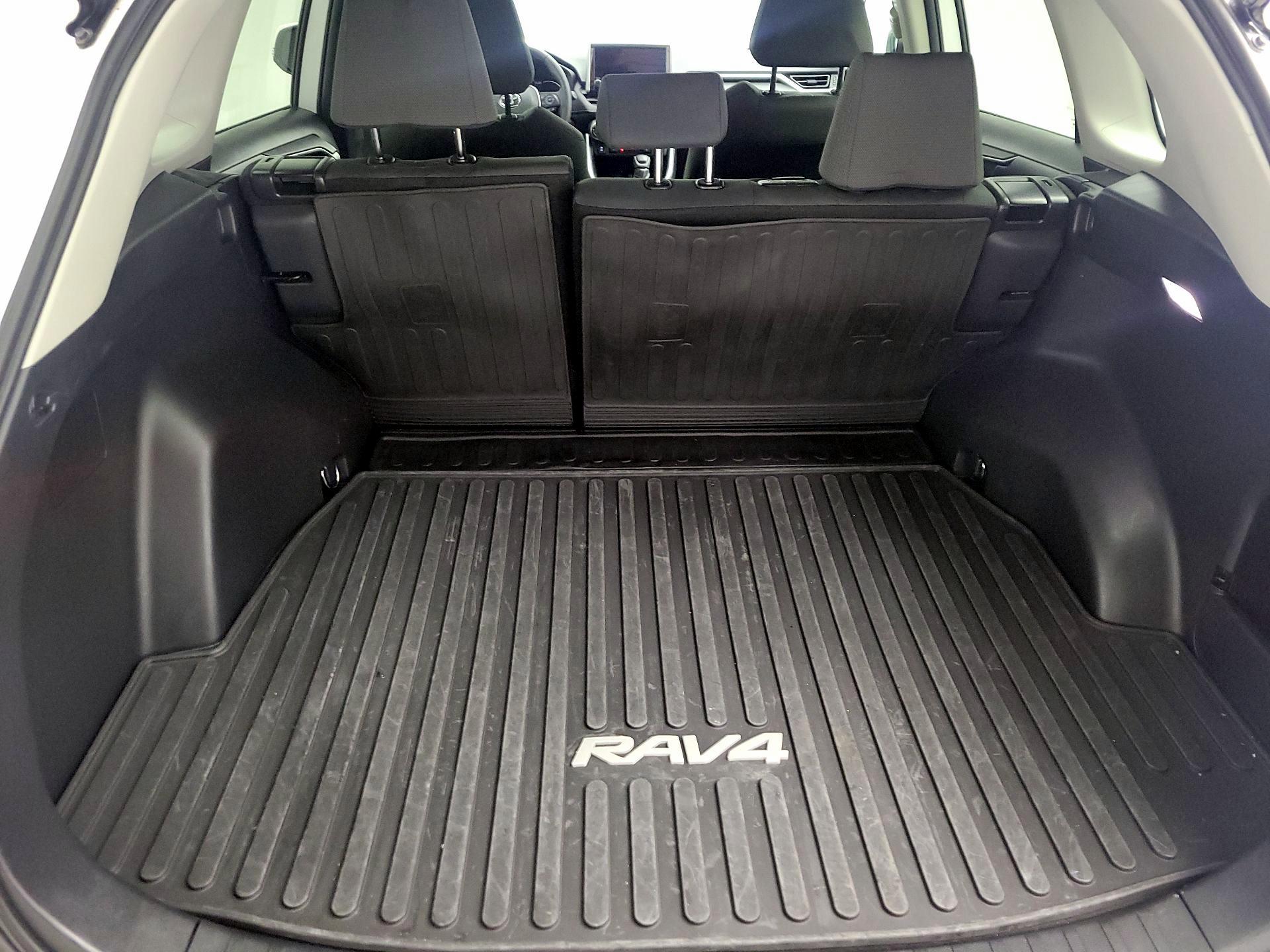 Thumbnail: 2024 Toyota RAV4 - 16